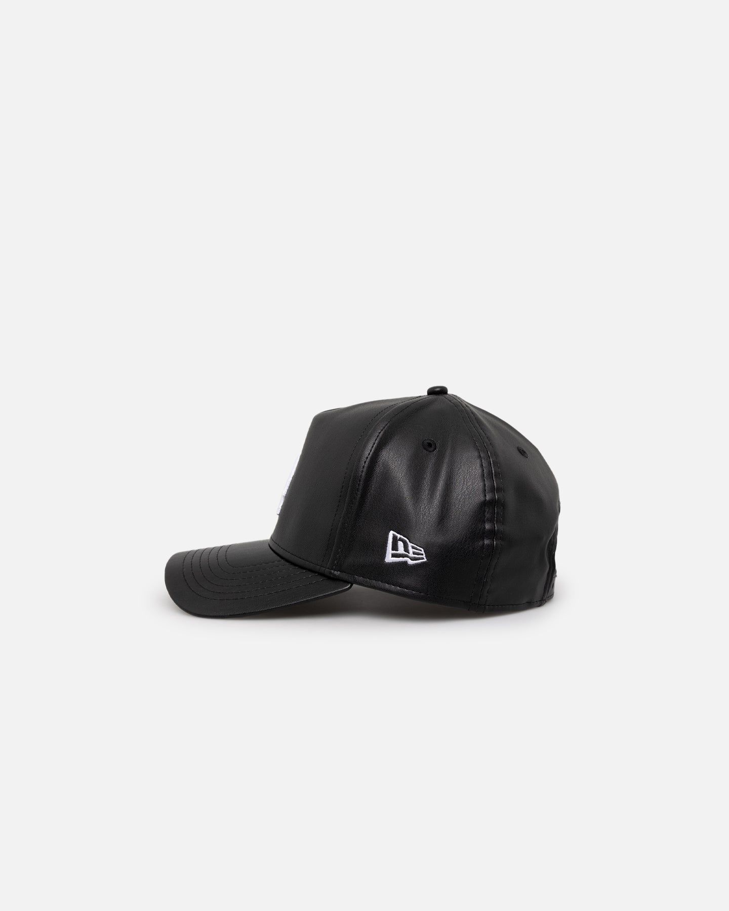 New Era Los Angeles Dodgers 'PU Leather' 9FORTY K-Frame Strapback Black/White sold by Culture Kings product image thumbnail 4
