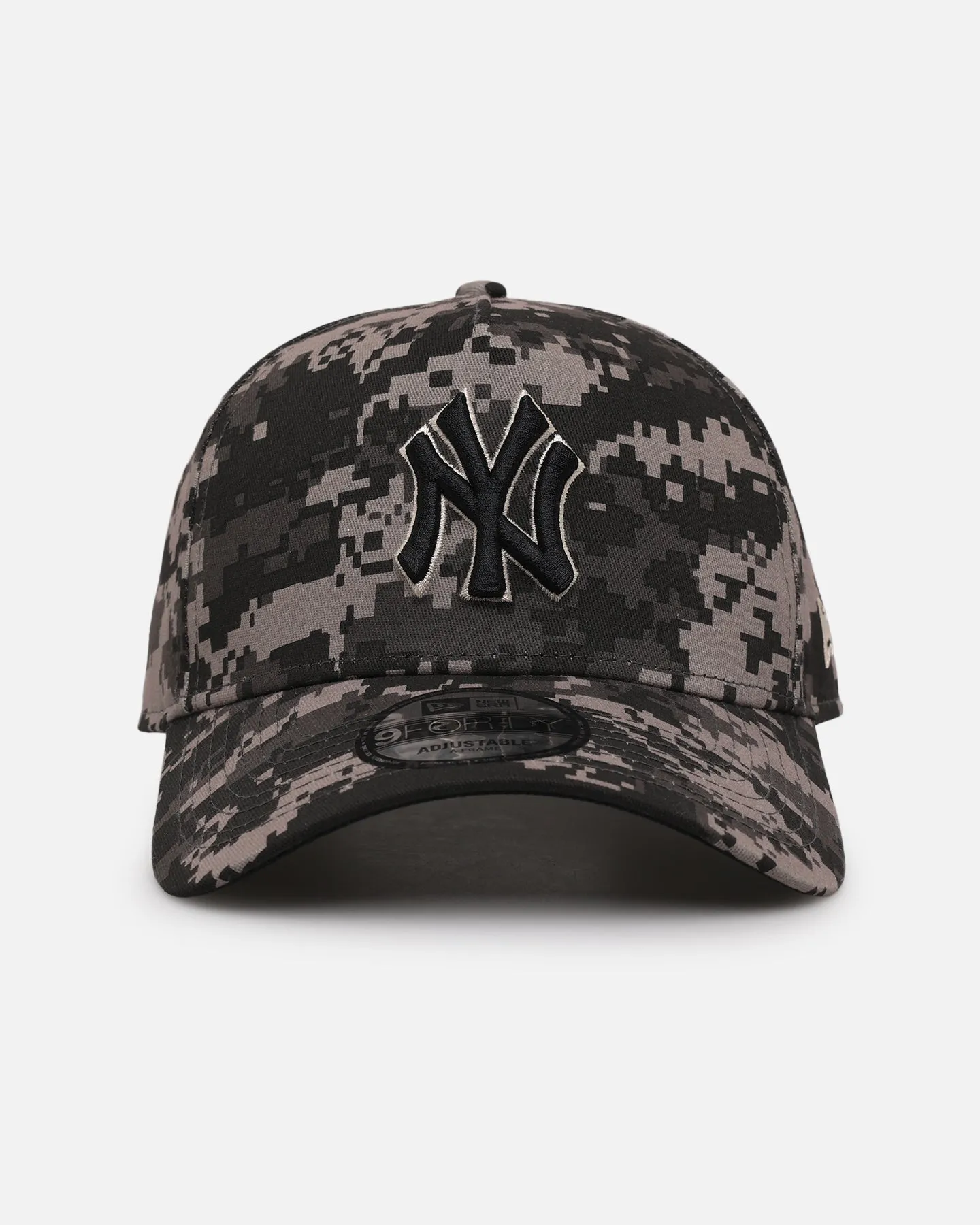New Era New York Yankees 'Black Digi Camo' 9FORTY A-Frame Snapback Black/Grey sold by Culture Kings