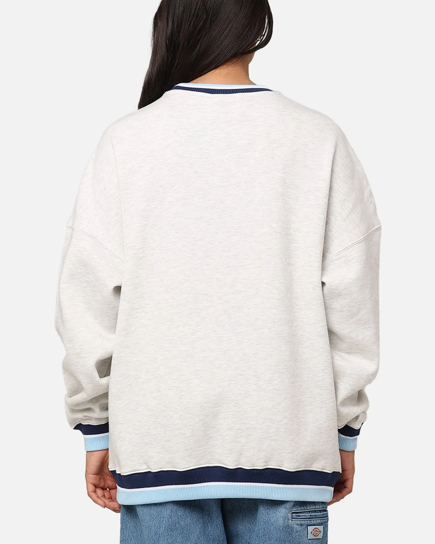 Mitchell & Ness North Carolina Tar Heels Shooting Crewneck Silver Marle sold by Culture Kings product image thumbnail 3