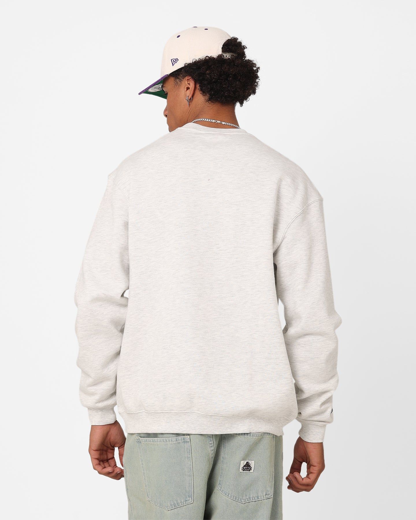 Mitchell & Ness Los Angeles Lakers Bevelled Crewneck Silver Marle sold by Culture Kings product image thumbnail 4