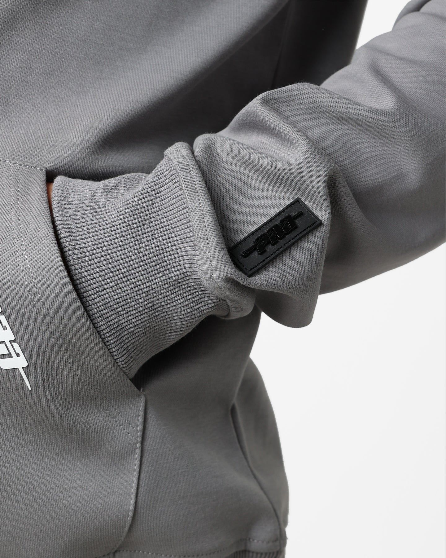 Pro Standard Las Vegas Raiders Roses Hoodie Grey sold by Culture Kings product image thumbnail 11