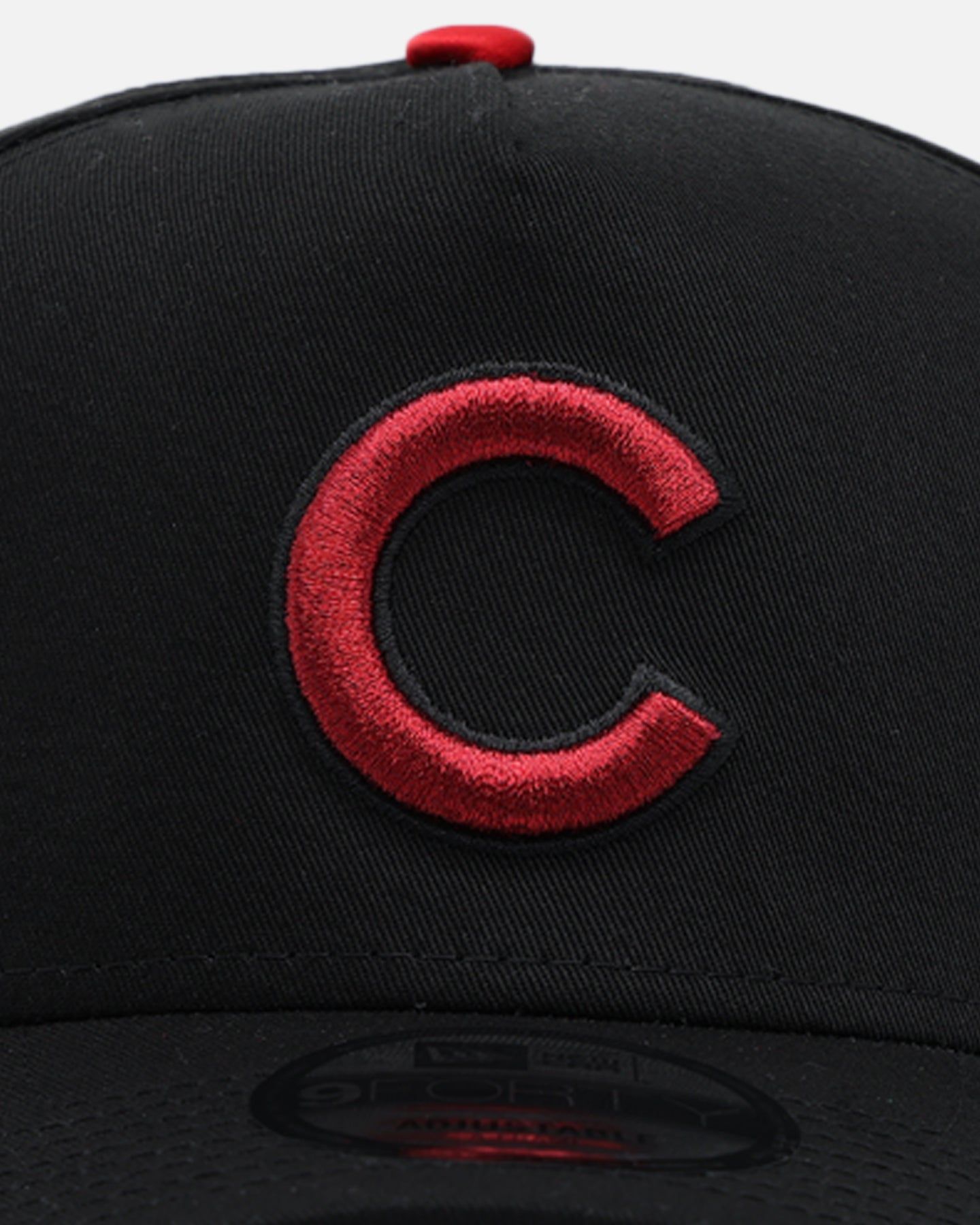 New Era Chicago Cubs 'Satin Scarlet' 9FORTY A-Frame Snapback Black/Scarlet sold by Culture Kings product image thumbnail 5