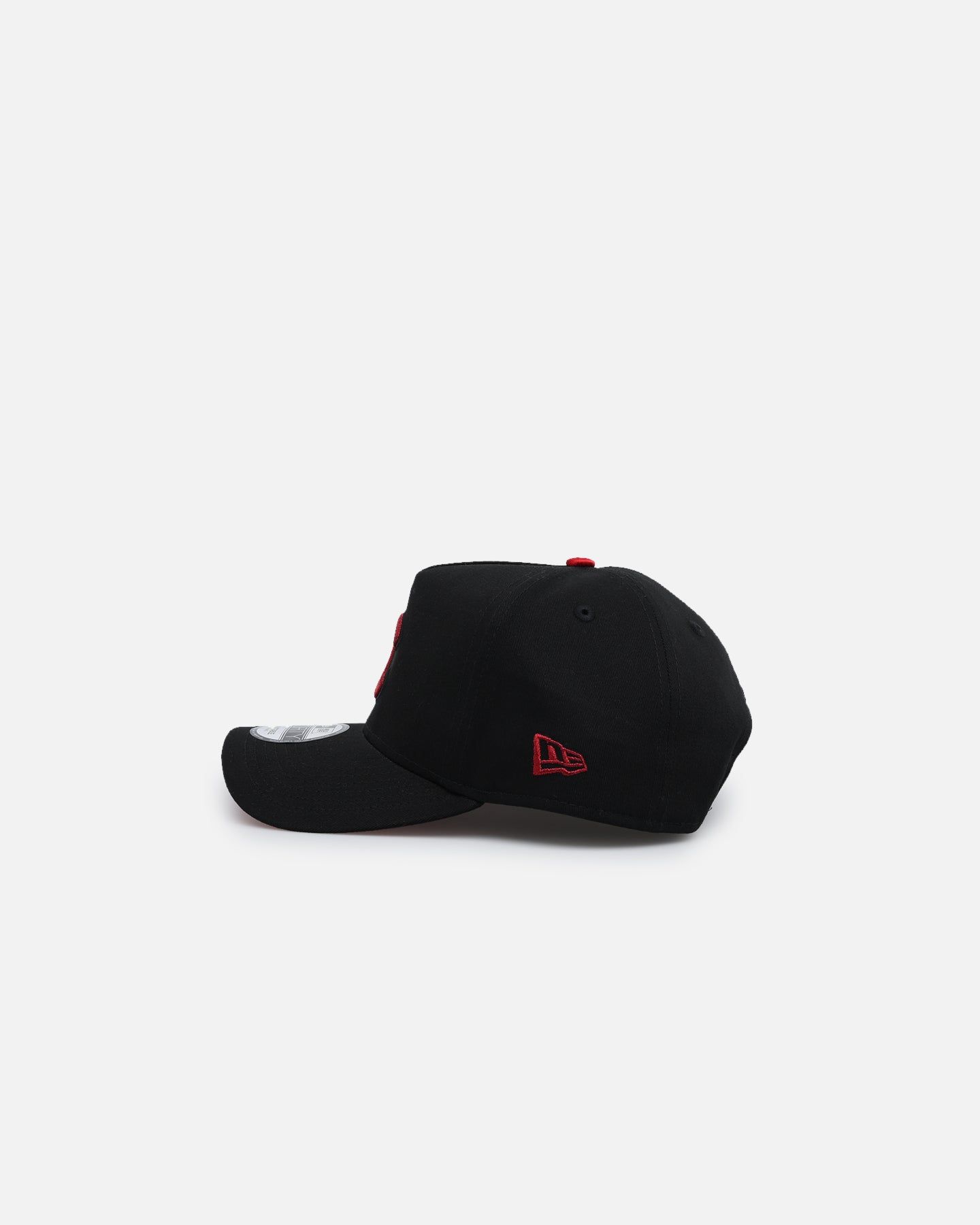 New Era Chicago Cubs 'Satin Scarlet' 9FORTY A-Frame Snapback Black/Scarlet sold by Culture Kings product image thumbnail 4