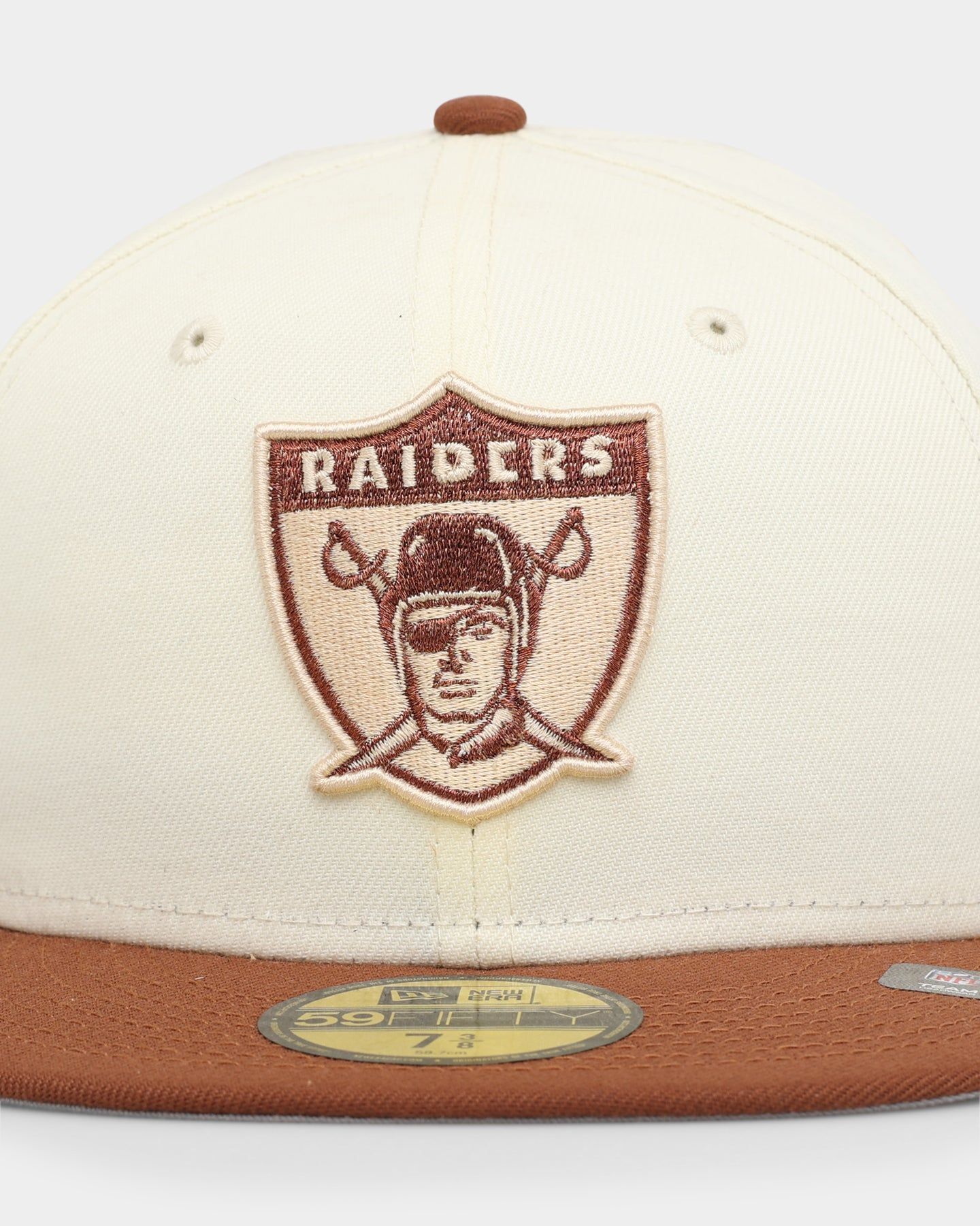New Era Oakland Raiders 'City Icon' 59FIFTY Fitted White sold by Culture Kings product image thumbnail 5
