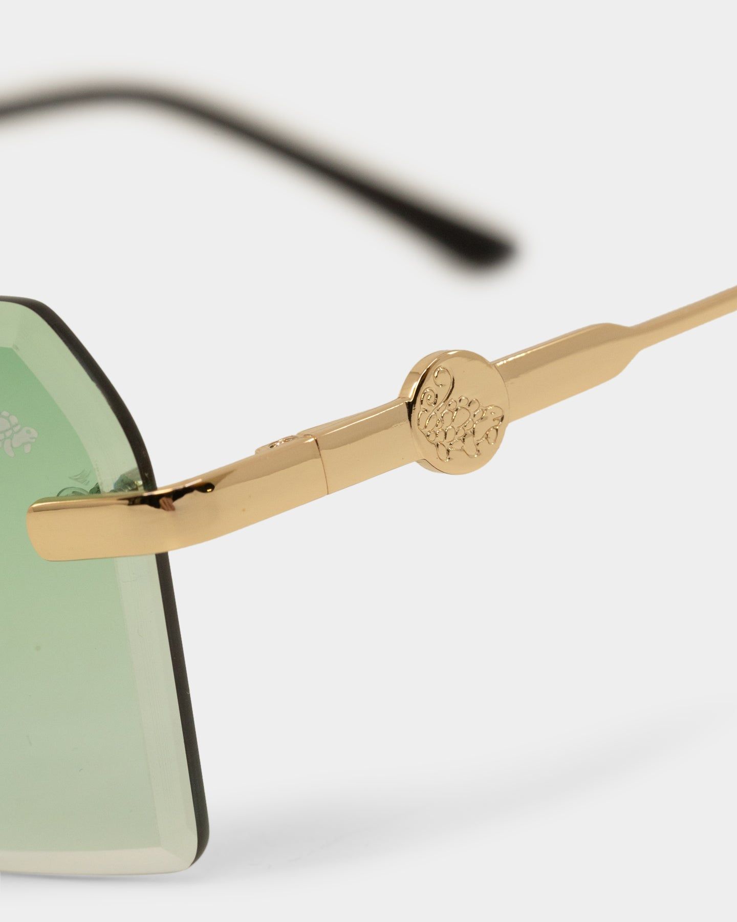 Belvoir & Co Kennedy Sunglasses Green/Gold sold by Culture Kings product image thumbnail 5