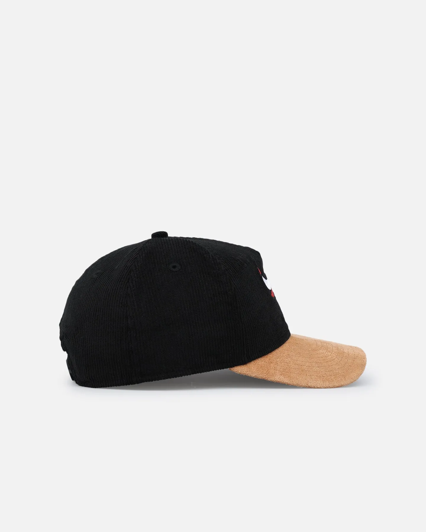 New Era Chicago Bulls 'Corduroy Suede' Pre-Curved Golfer Snapback Washed Black sold by Culture Kings product image thumbnail 3