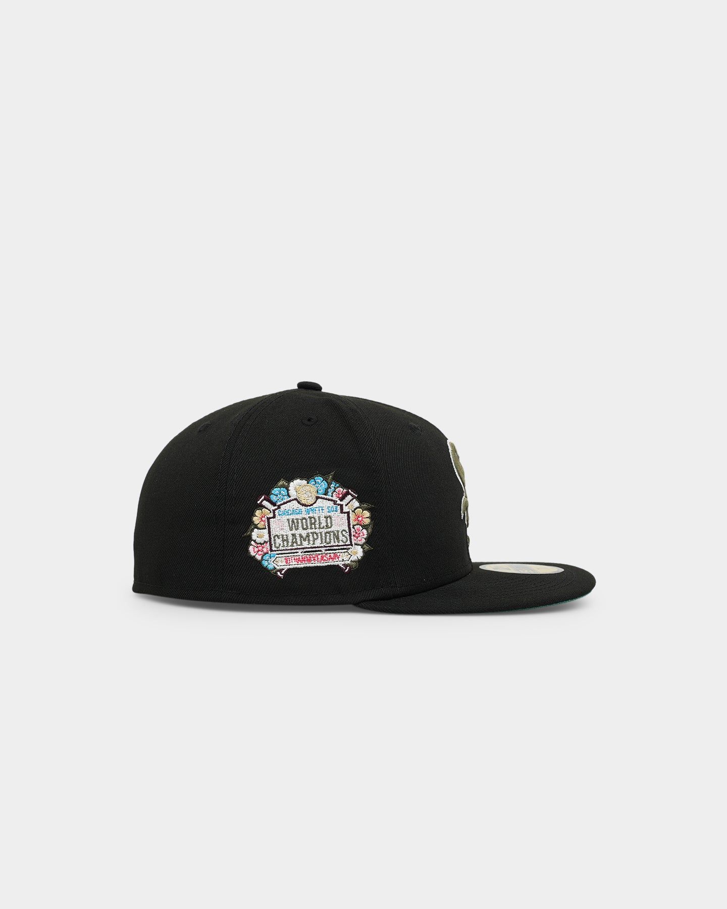 New Era Chicago White Sox Botanical 59FIFTY Fitted OTC sold by Culture Kings product image thumbnail 3