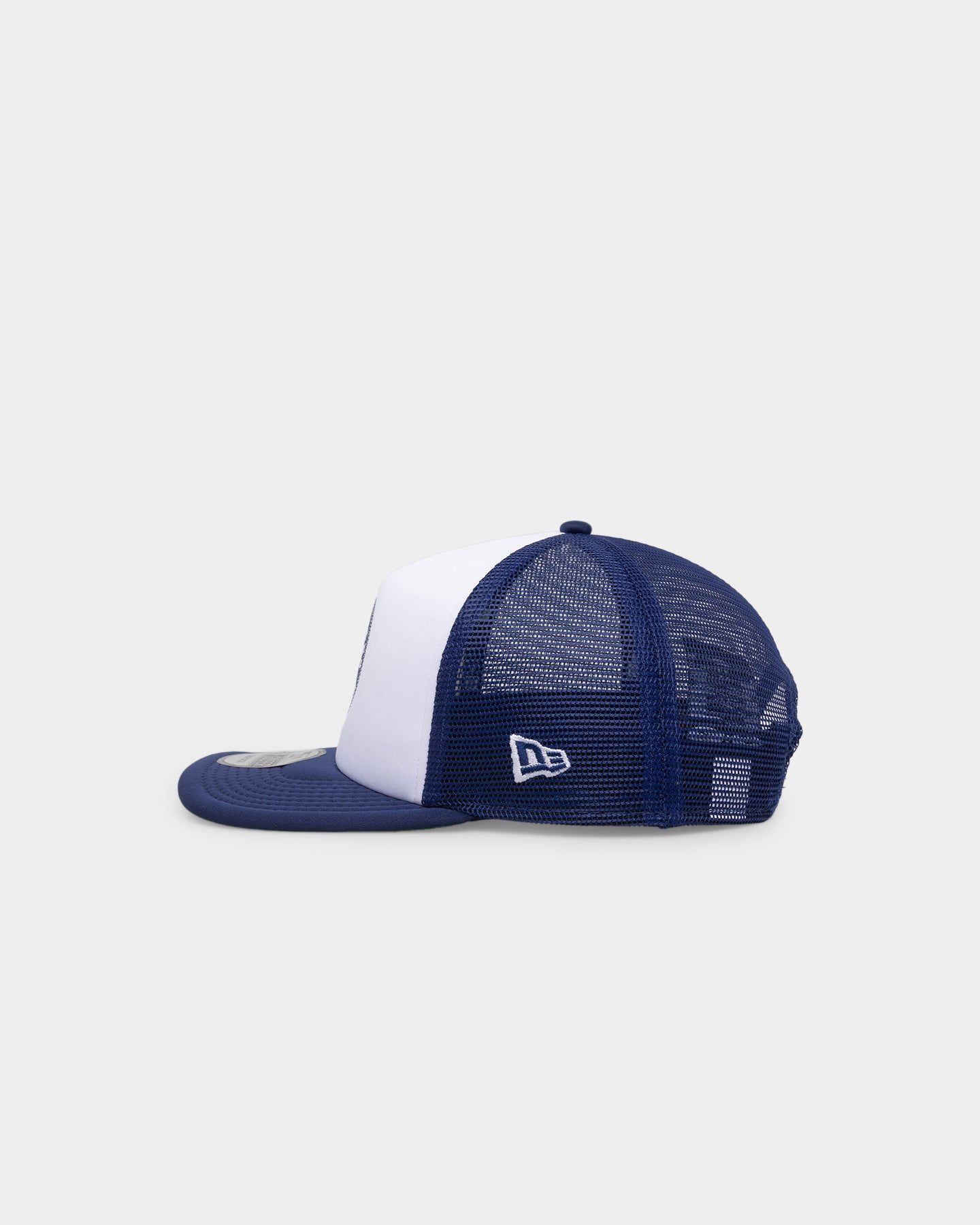 New Era Los Angeles Dodgers 'Retro Badge' Golfer Trucker Snapback White/Dark Royal sold by Culture Kings product image thumbnail 4