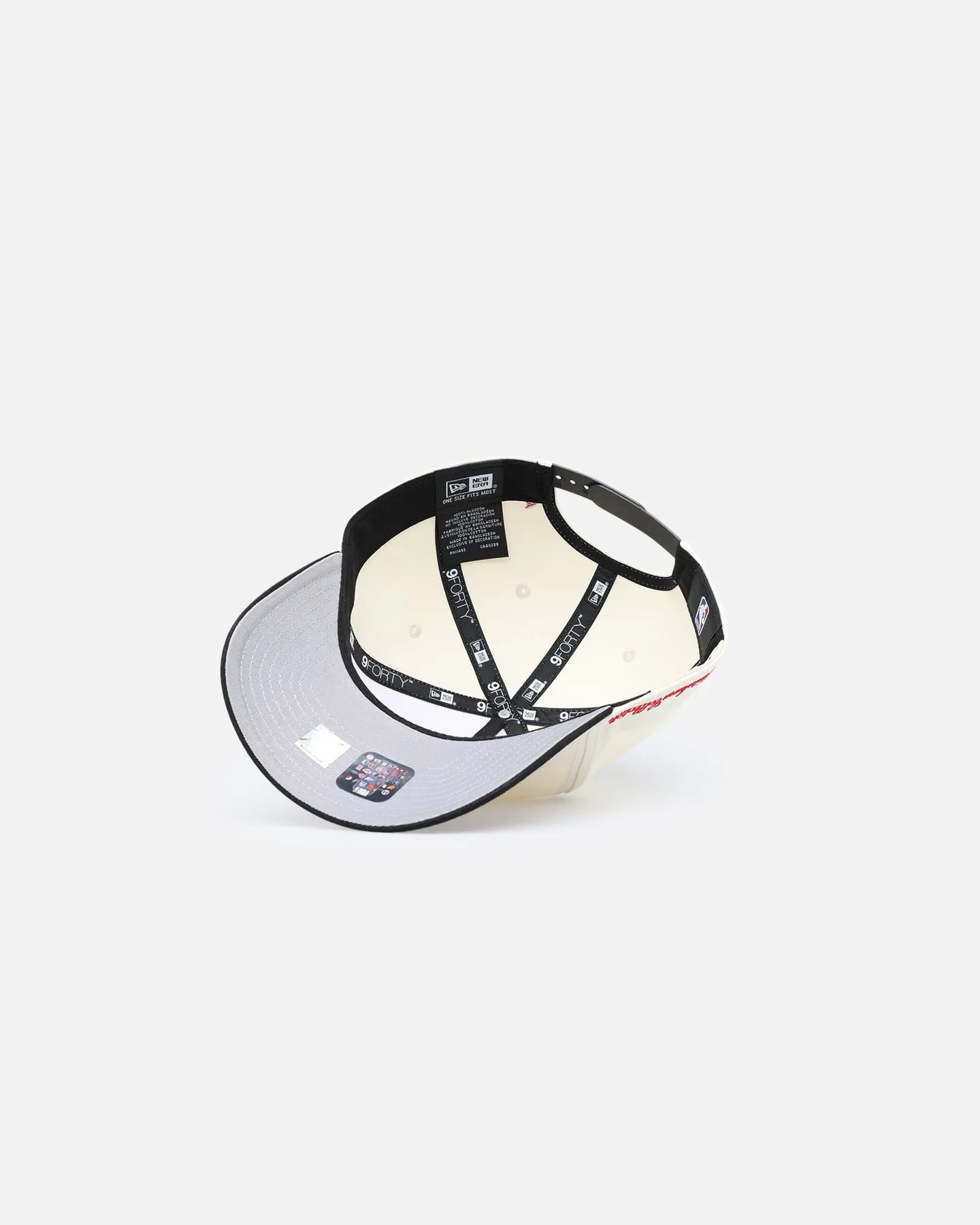 New Era Chicago Bulls 'NBA X Hyperfly' 9FORTY A-Frame Snapback Chrome White sold by Culture Kings product image thumbnail 5