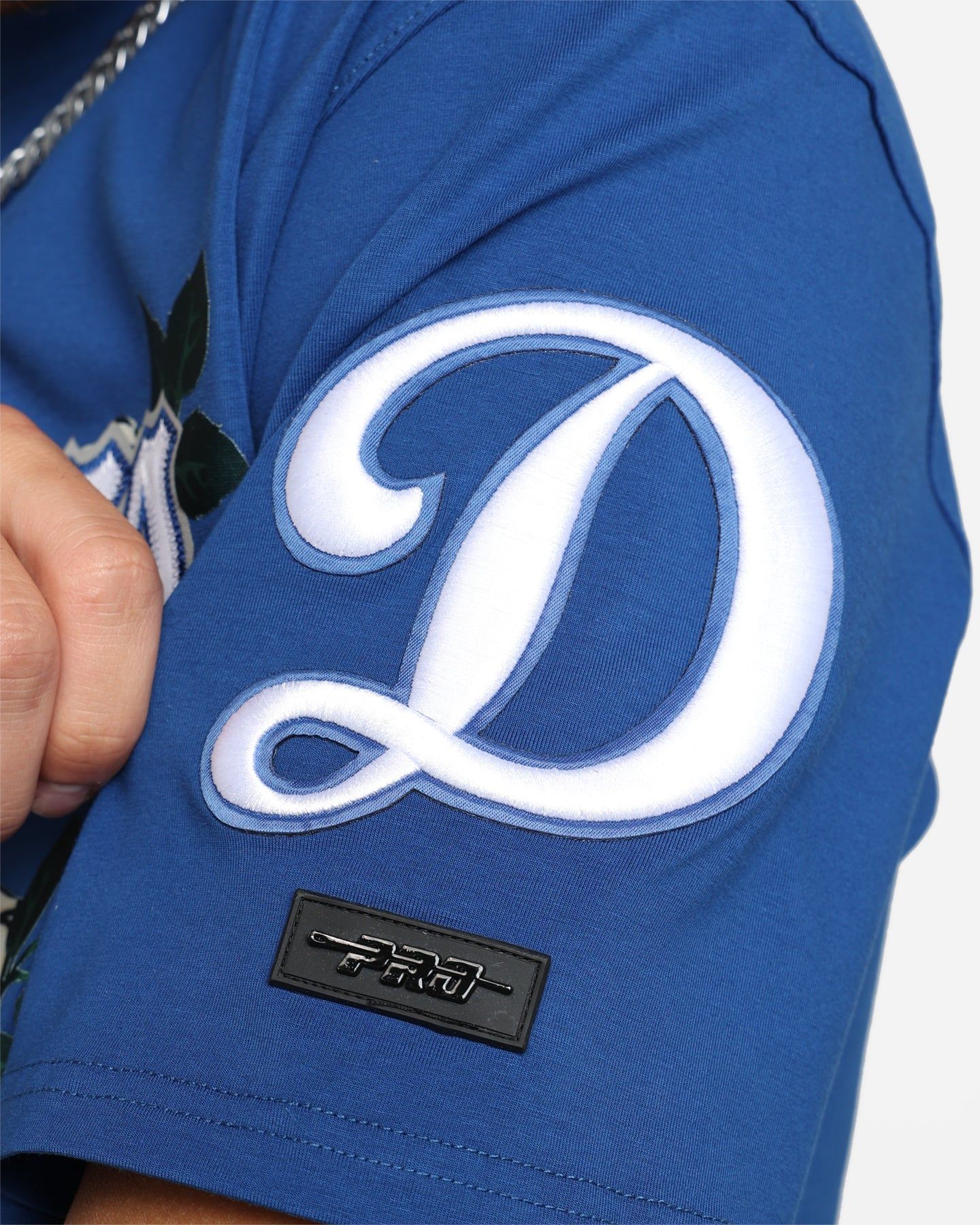 Pro Standard Los Angeles Dodgers Roses T-Shirt Dark Blue sold by Culture Kings product image thumbnail 9