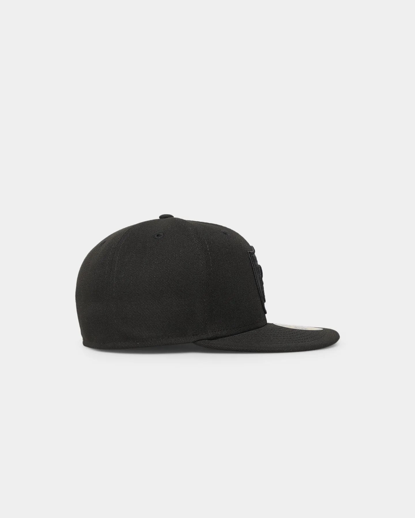 New Era Las Vegas Raiders 'Black On Black' 59FIFTY Fitted Black/Black sold by Culture Kings product image thumbnail 3