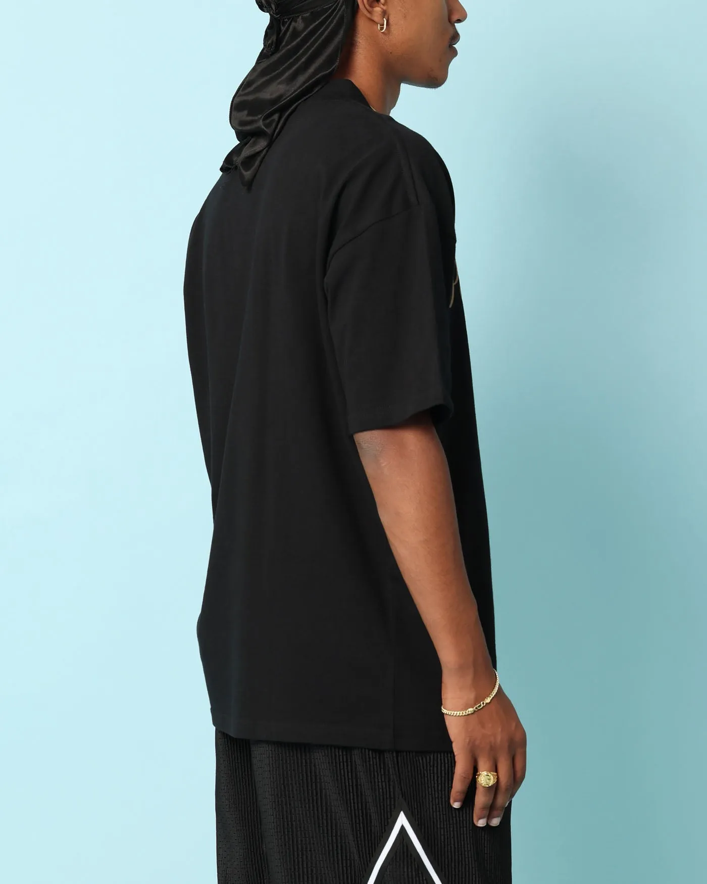 Carré Hooper Oversized T-Shirt Black sold by Culture Kings product image thumbnail 4