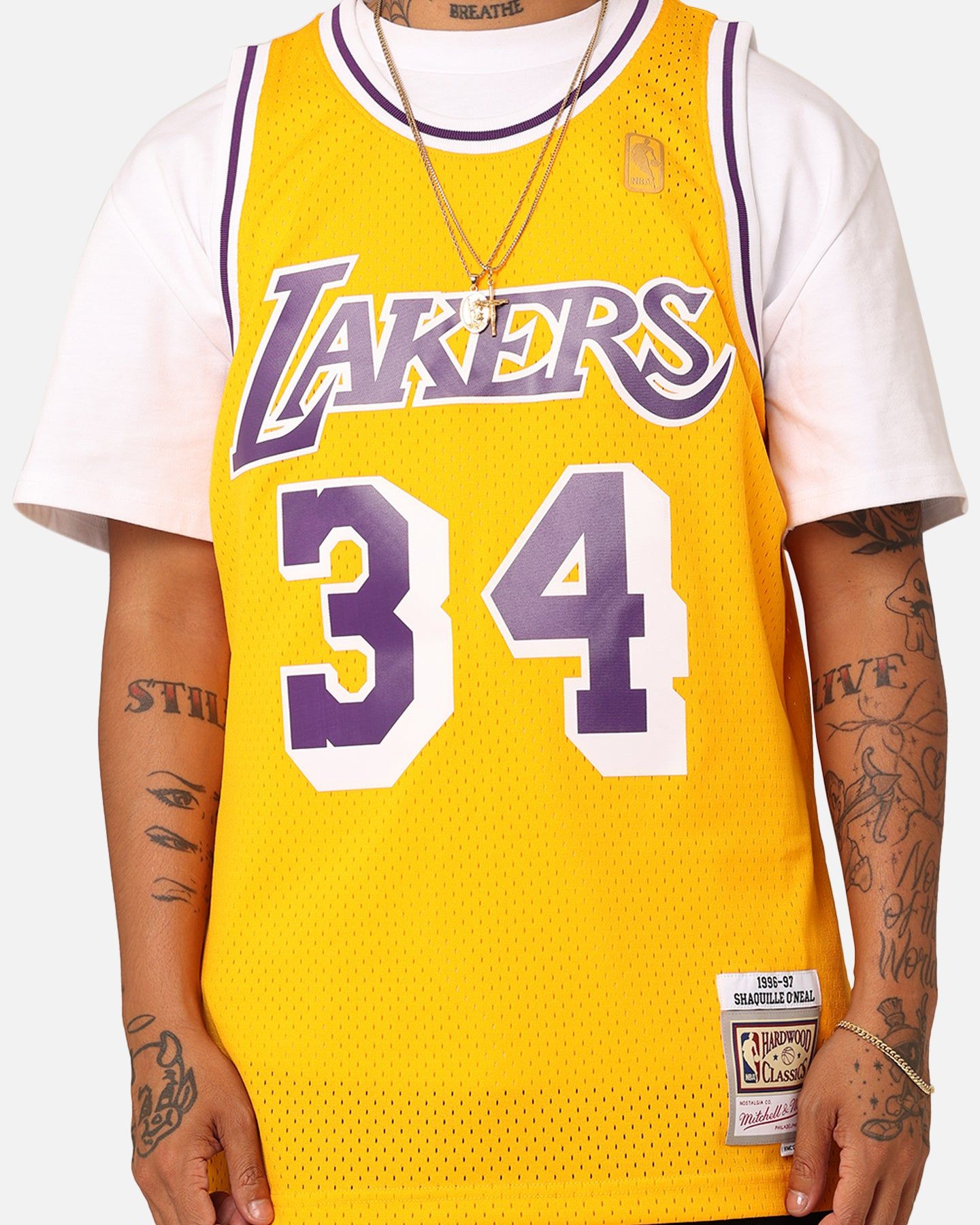 Mitchell & Ness Los Angeles Lakers Shaquille O'Neal '96-'97 #34 Swingman Jersey Yellow sold by Culture Kings product image thumbnail 4