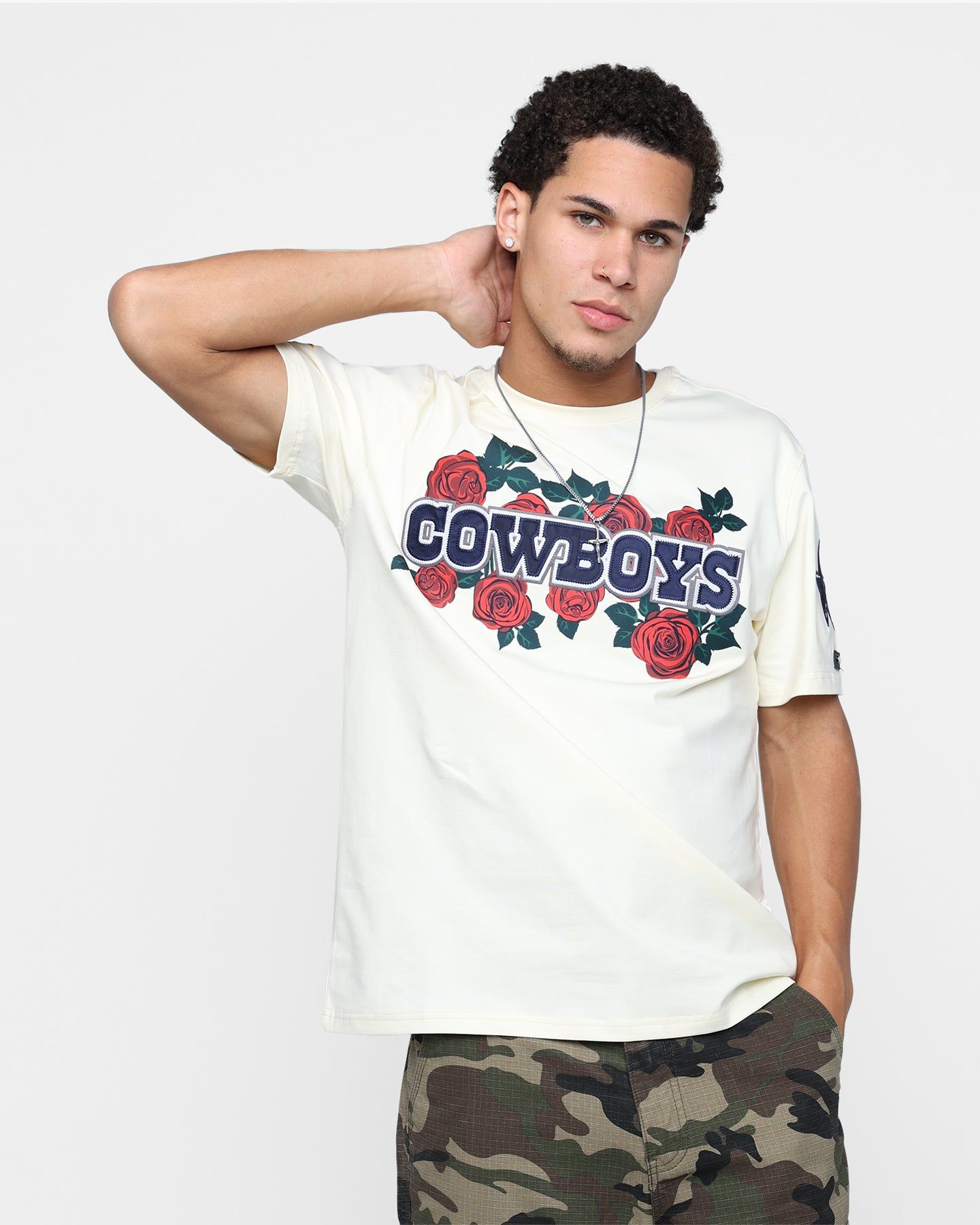 Pro Standard Dallas Cowboys Roses T-Shirt Eggshell sold by Culture Kings