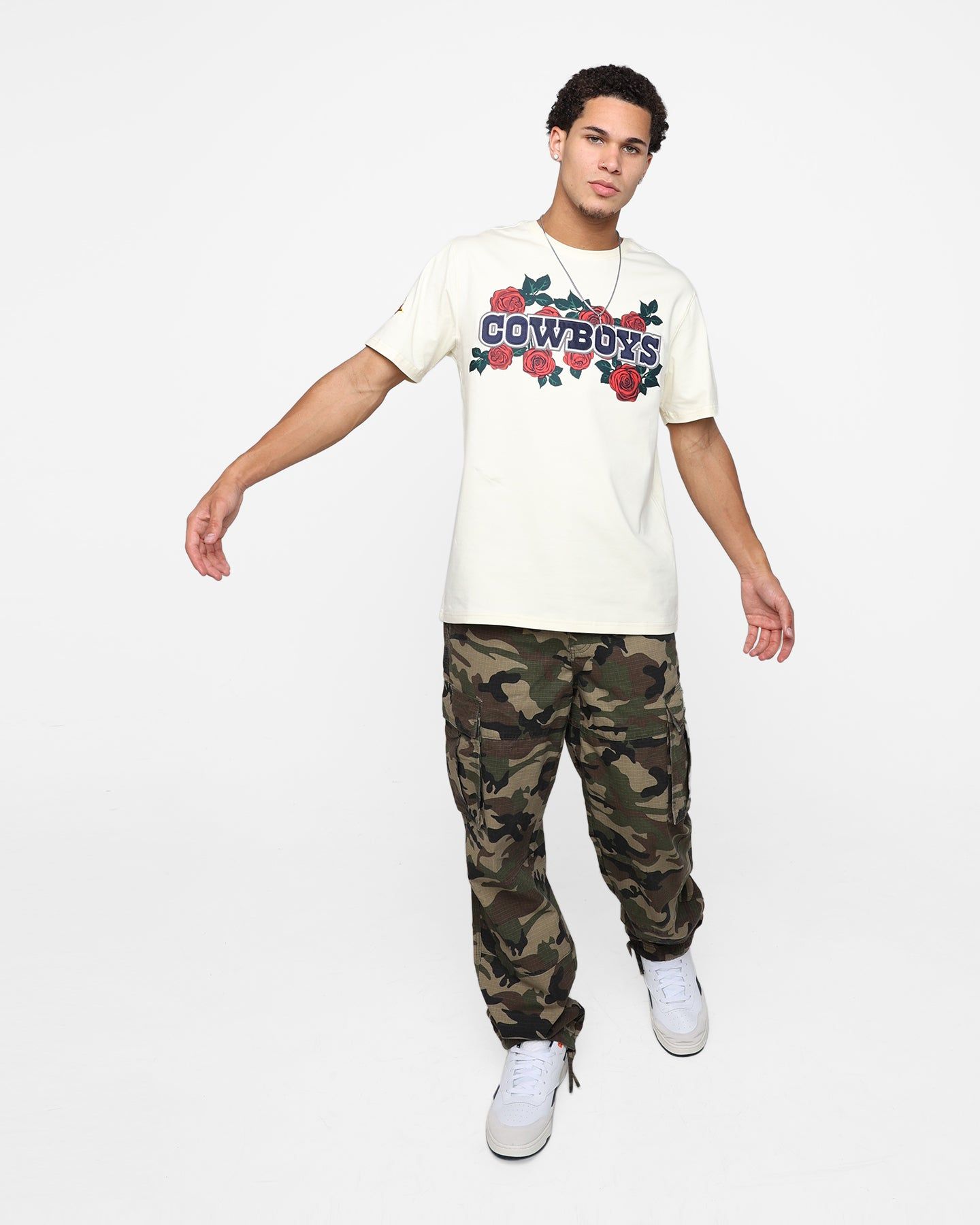 Pro Standard Dallas Cowboys Roses T-Shirt Eggshell sold by Culture Kings product image thumbnail 2