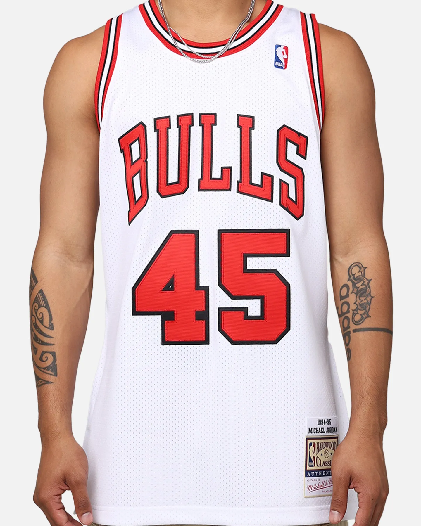 Mitchell & Ness Chicago Bulls Michael Jordan1994-95 Authentic Home Jersey White sold by Culture Kings product image thumbnail 4