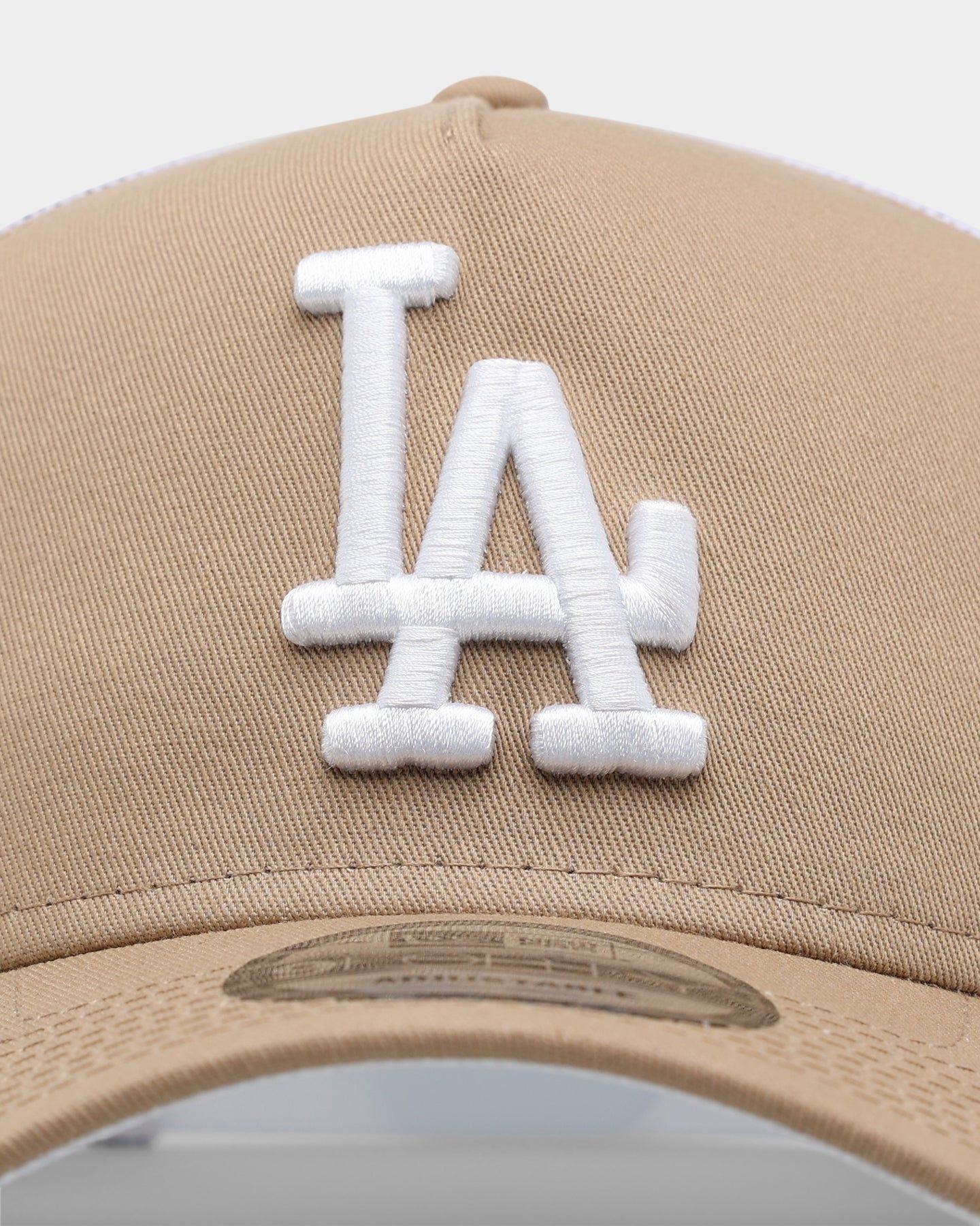 New Era Los Angeles Dodgers 'Summer Essential' 9FORTY A-Frame Trucker Tumbleweed/White sold by Culture Kings product image thumbnail 5