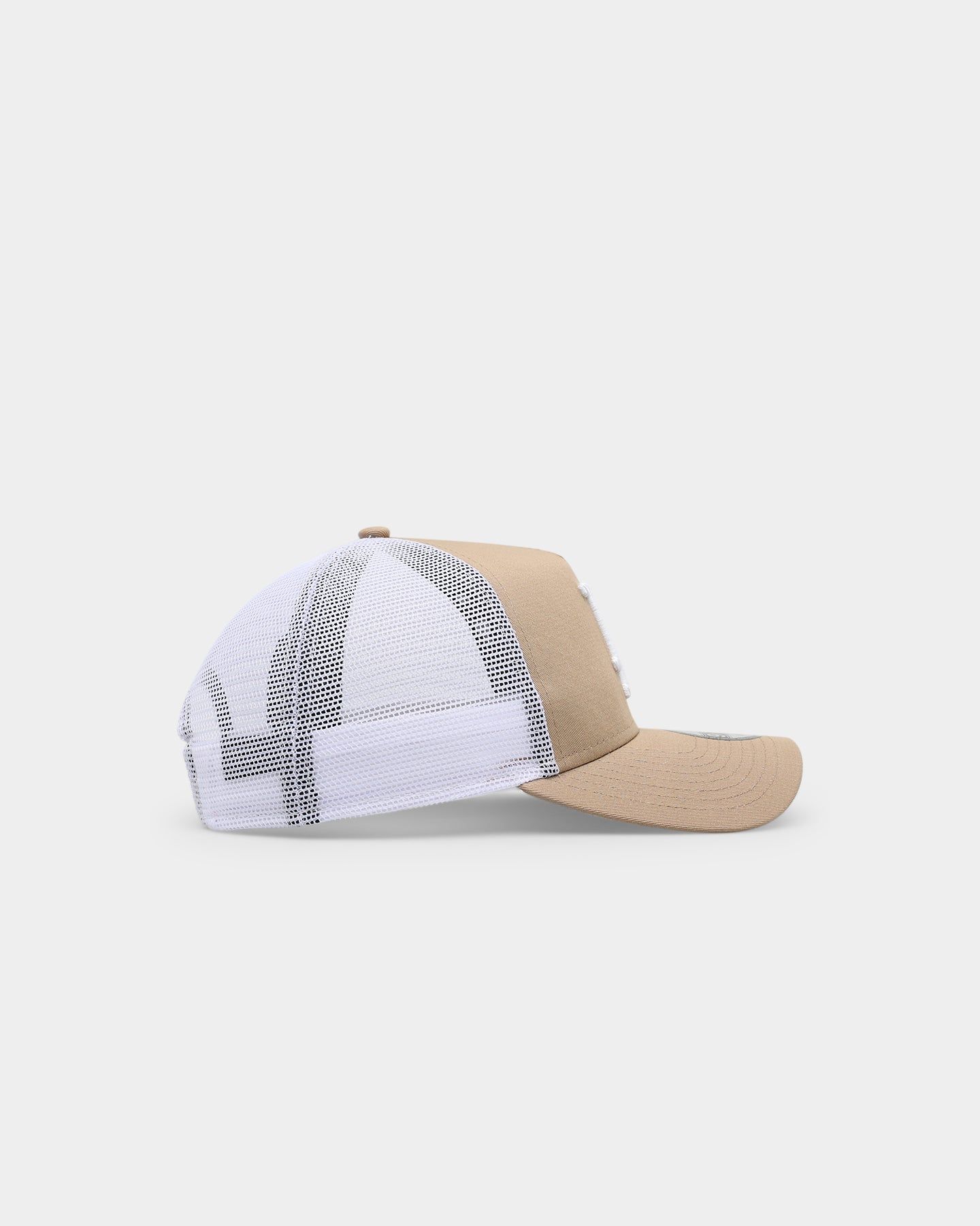New Era Los Angeles Dodgers 'Summer Essential' 9FORTY A-Frame Trucker Tumbleweed/White sold by Culture Kings product image thumbnail 3