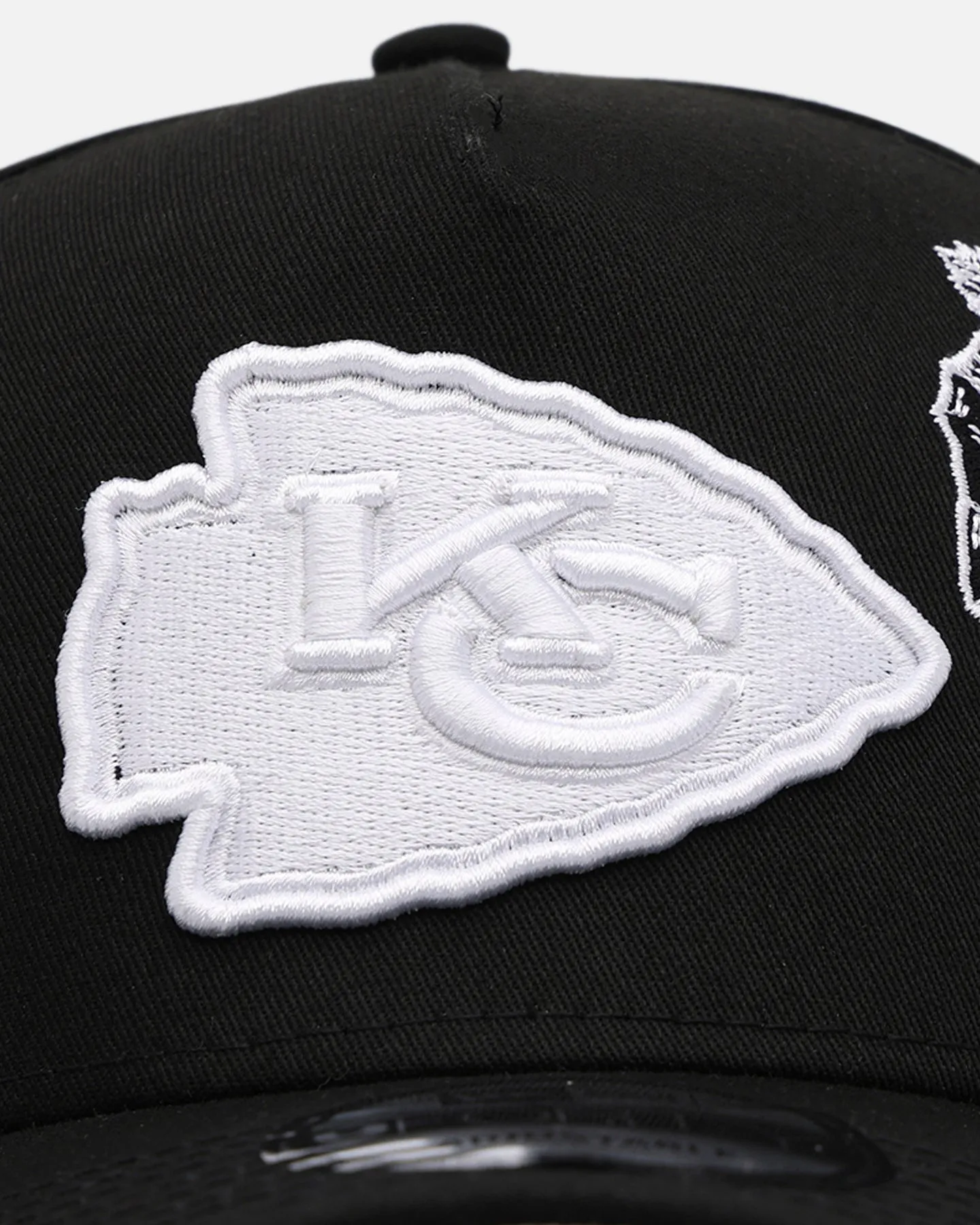 New Era Kansas City Chiefs 'Ornate Rose' 9FORTY A-Frame Snapback Black/White sold by Culture Kings product image thumbnail 5