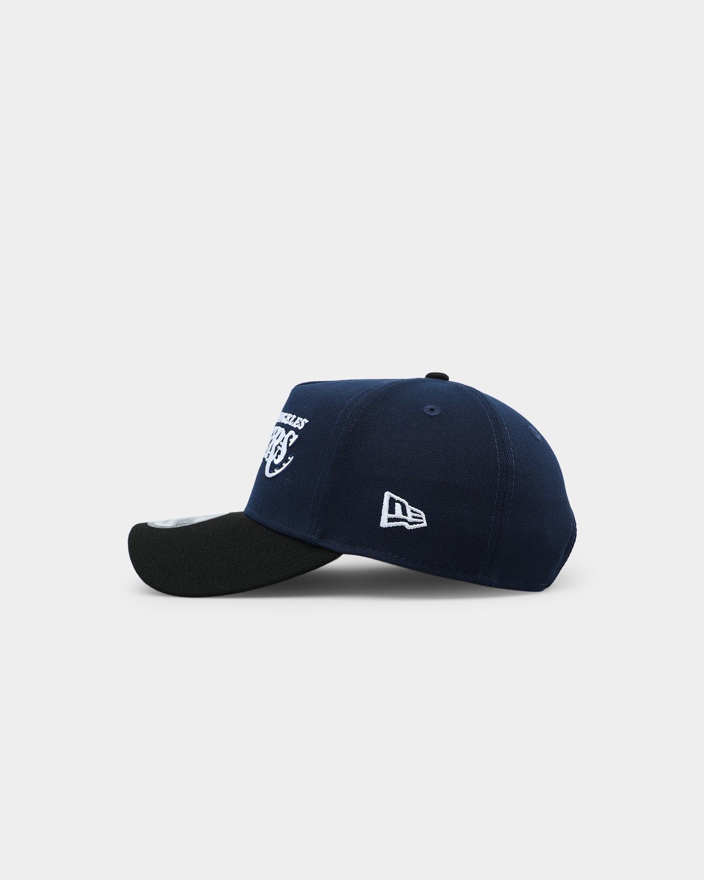 New Era Los Angeles Lakers 9FORTY A-Frame 2-Tone Snapback Dark Blue sold by Culture Kings product image thumbnail 4