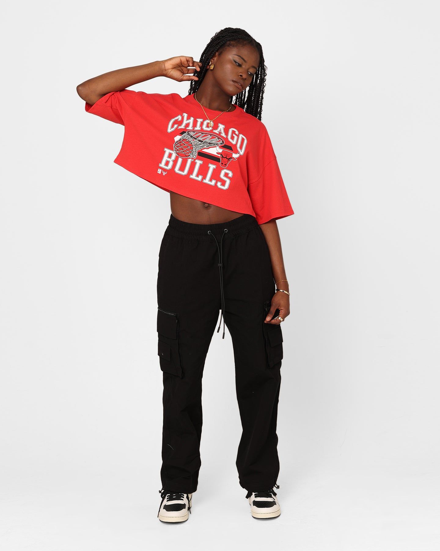 Mitchell & Ness Women's Chicago Bulls Dunk Arch Cut Off Crop T-Shirt Red sold by Culture Kings product image thumbnail 2