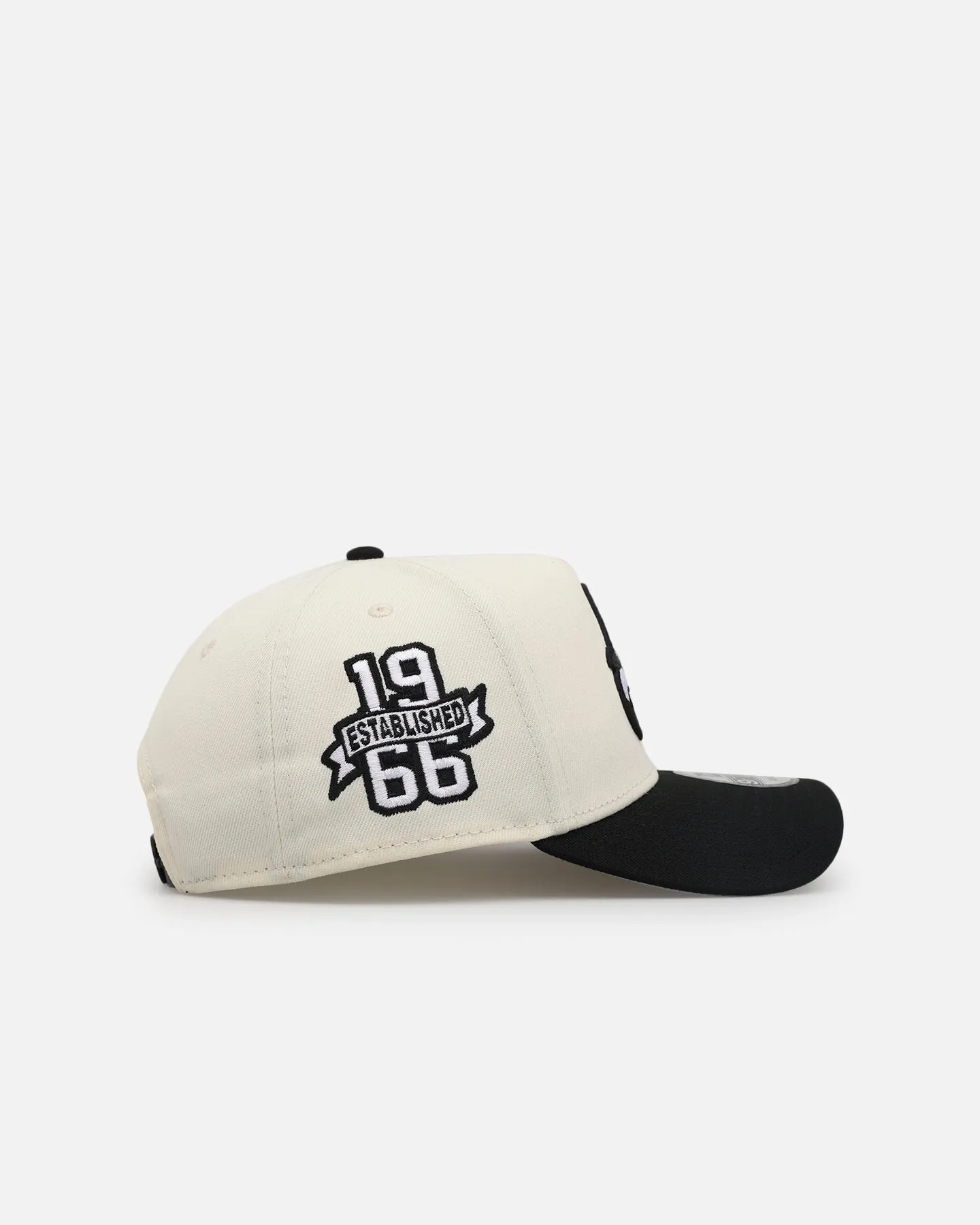 New Era Chicago Bulls 'Chrome Black Upside Down Logo' 9FORTY A-Frame Snapback Chrome/Black sold by Culture Kings product image thumbnail 2