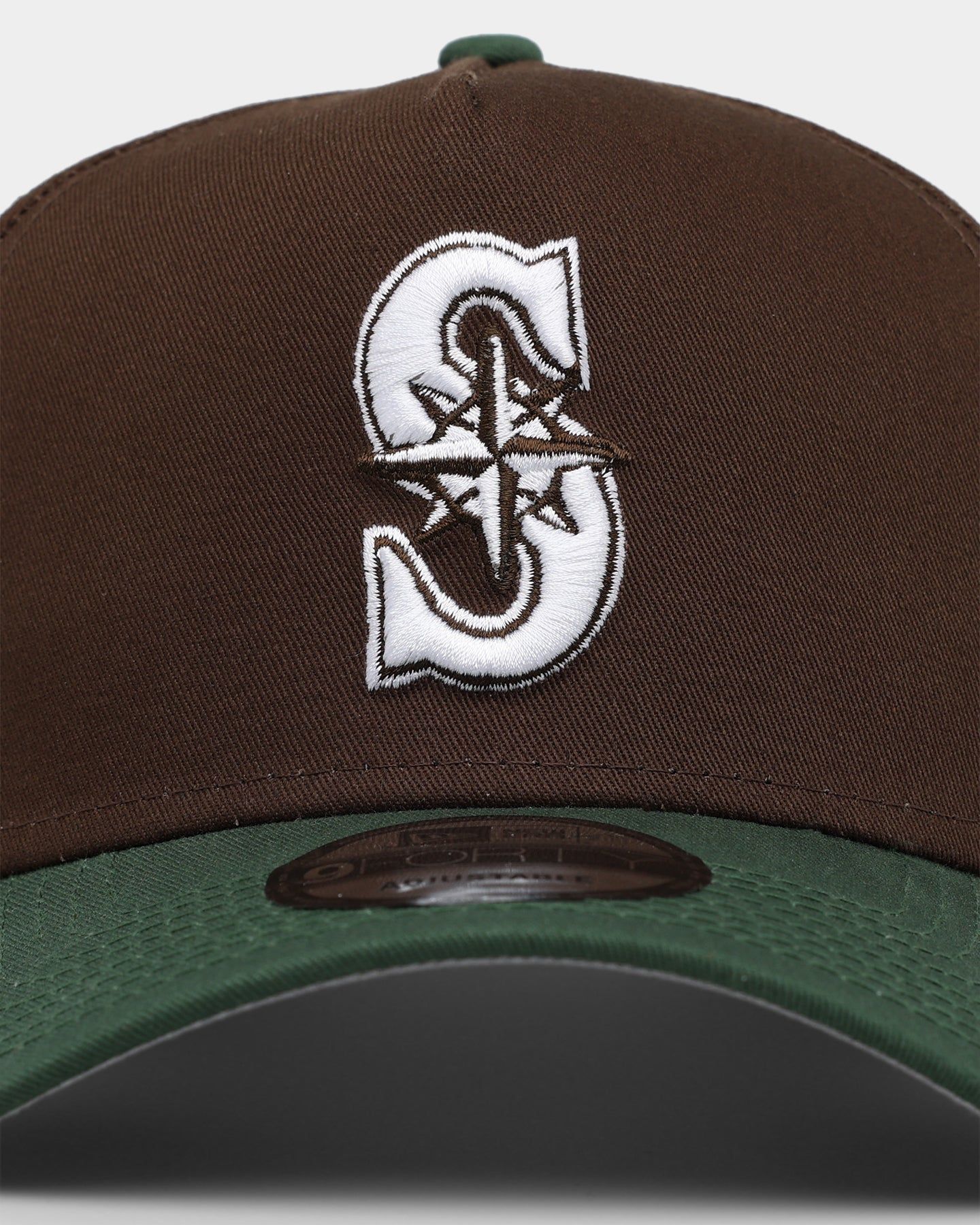 New Era Seattle Mariners 'Beef & Broccoli' 9FORTY A-Frame Snapback Dark Brown sold by Culture Kings product image thumbnail 5