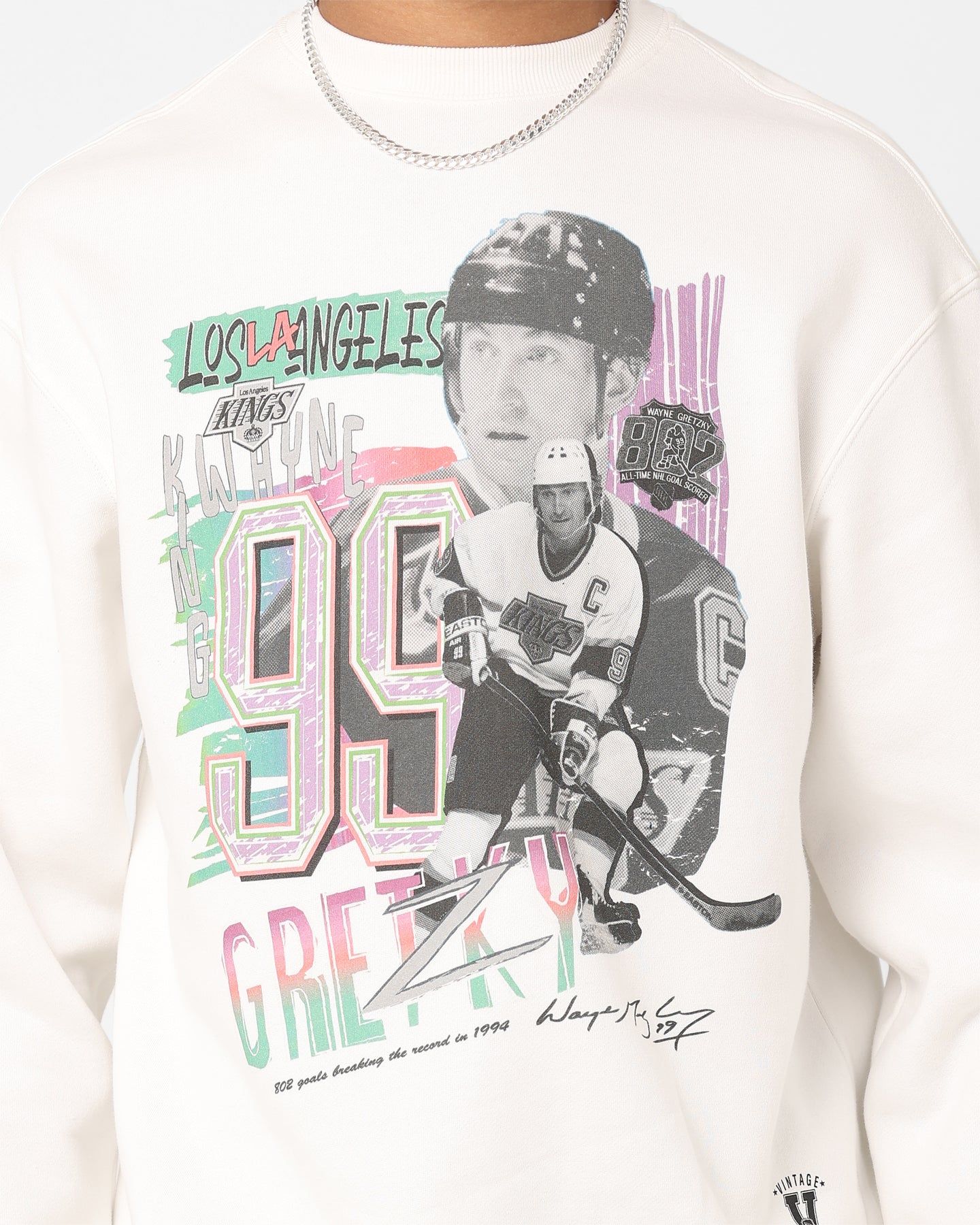 Mitchell & Ness Los Angeles Kings Wayne Gretzky Electric Crewneck Vintage White sold by Culture Kings product image thumbnail 3