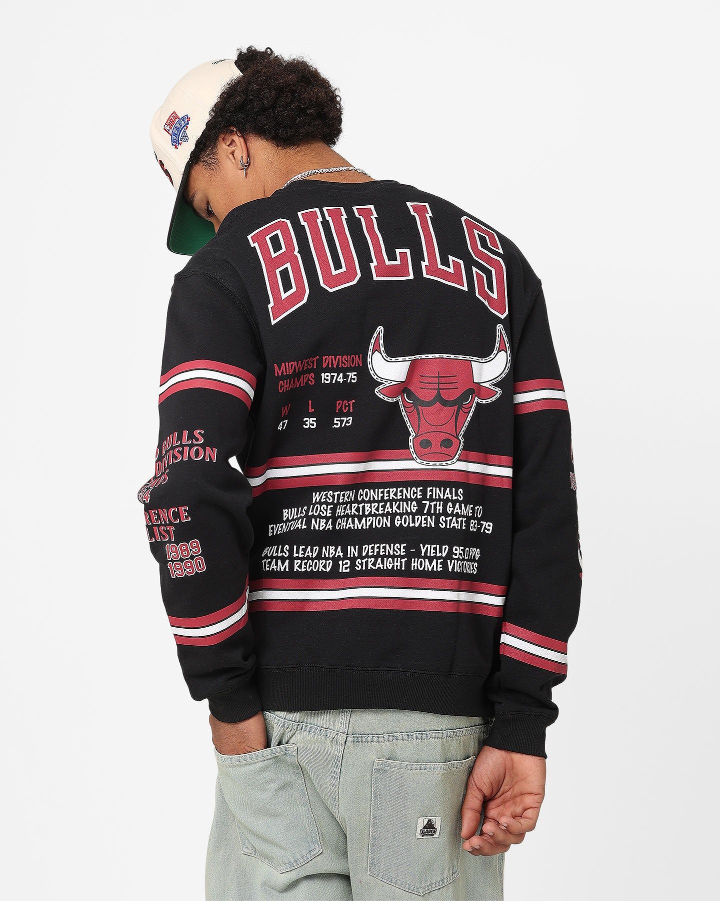 Mitchell & Ness Chicago Bulls World Champions Crewneck Black sold by Culture Kings product image thumbnail 2