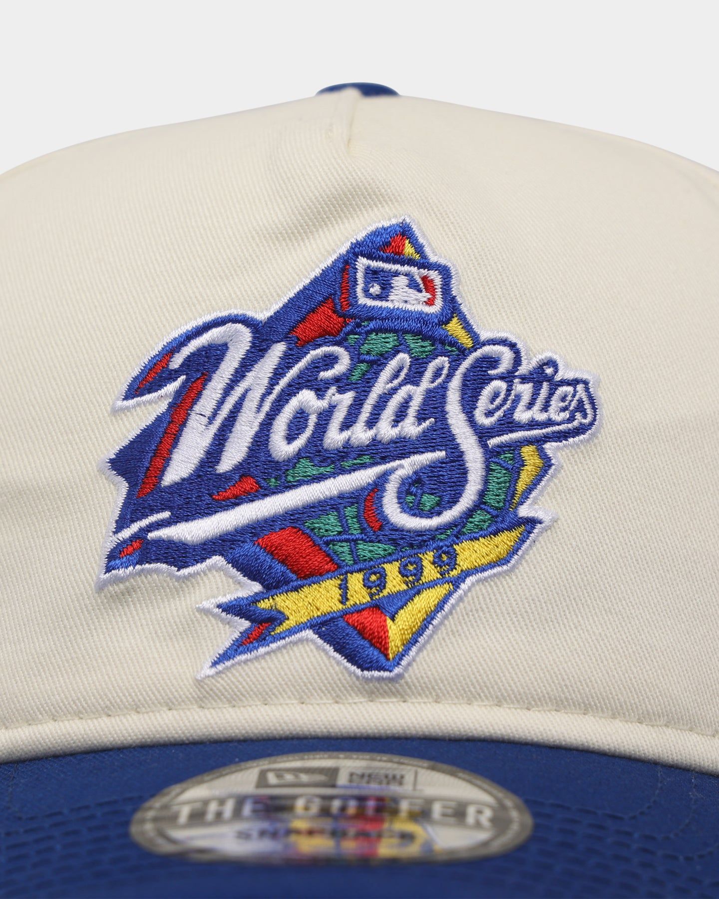 New Era New York Yankees '1990s World Series Through The Decades' 1999 World Series Golfer Snapback Chrome White sold by Culture Kings product image thumbnail 5