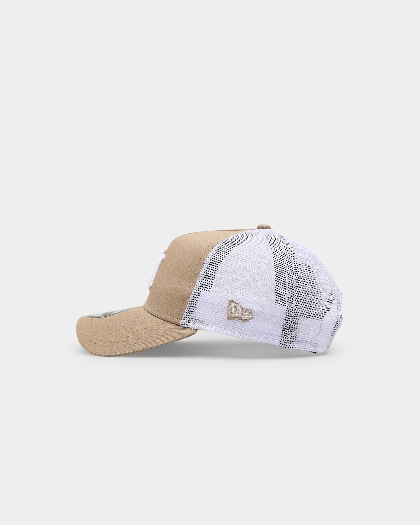 New Era New York Yankees 'Summer Essential' 9FORTY A-Frame Trucker Tumbleweed/White sold by Culture Kings product image thumbnail 4