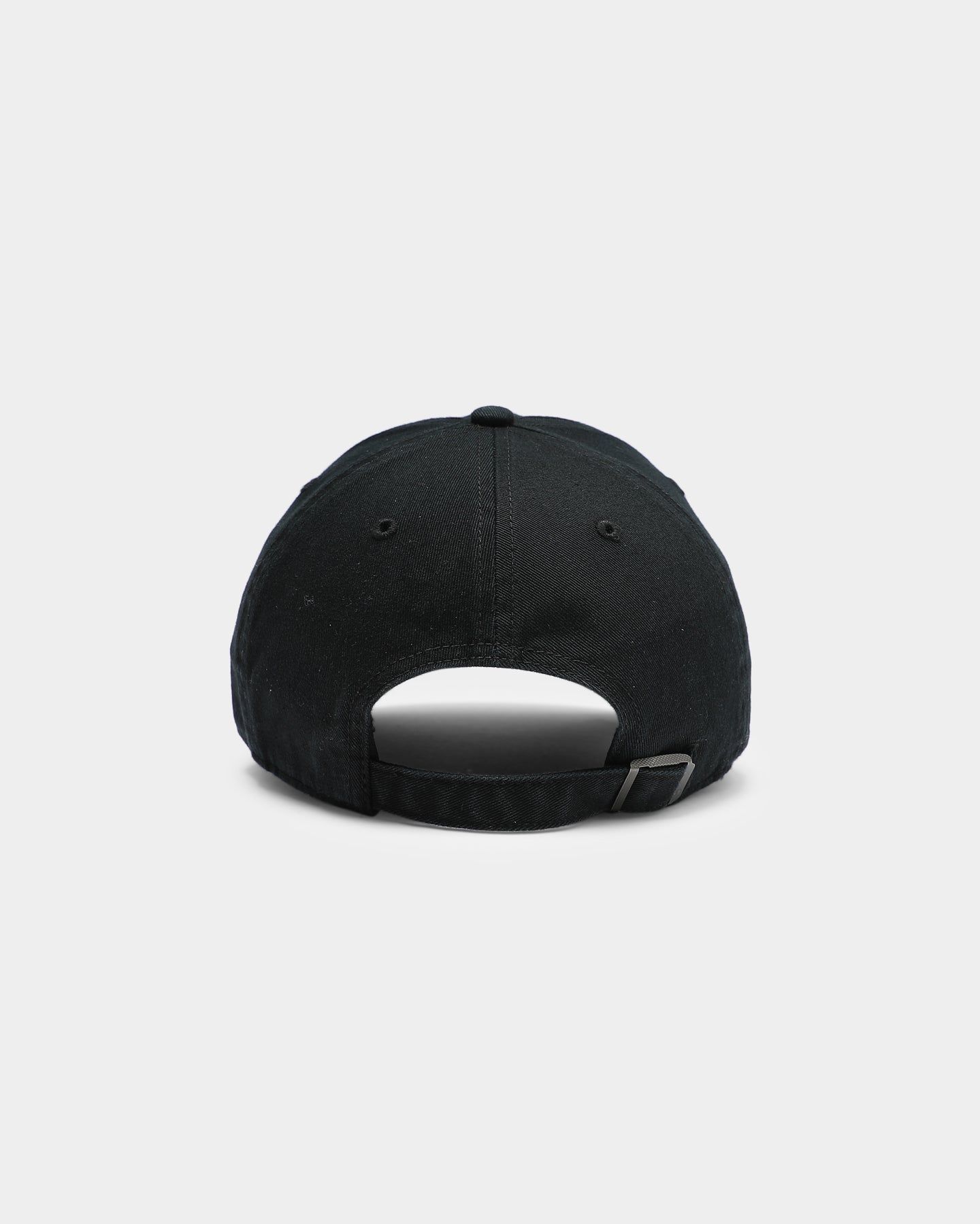 47 Brand Men's Chicago Blackhawks Clean Up Strapback Black sold by Culture Kings product image thumbnail 3