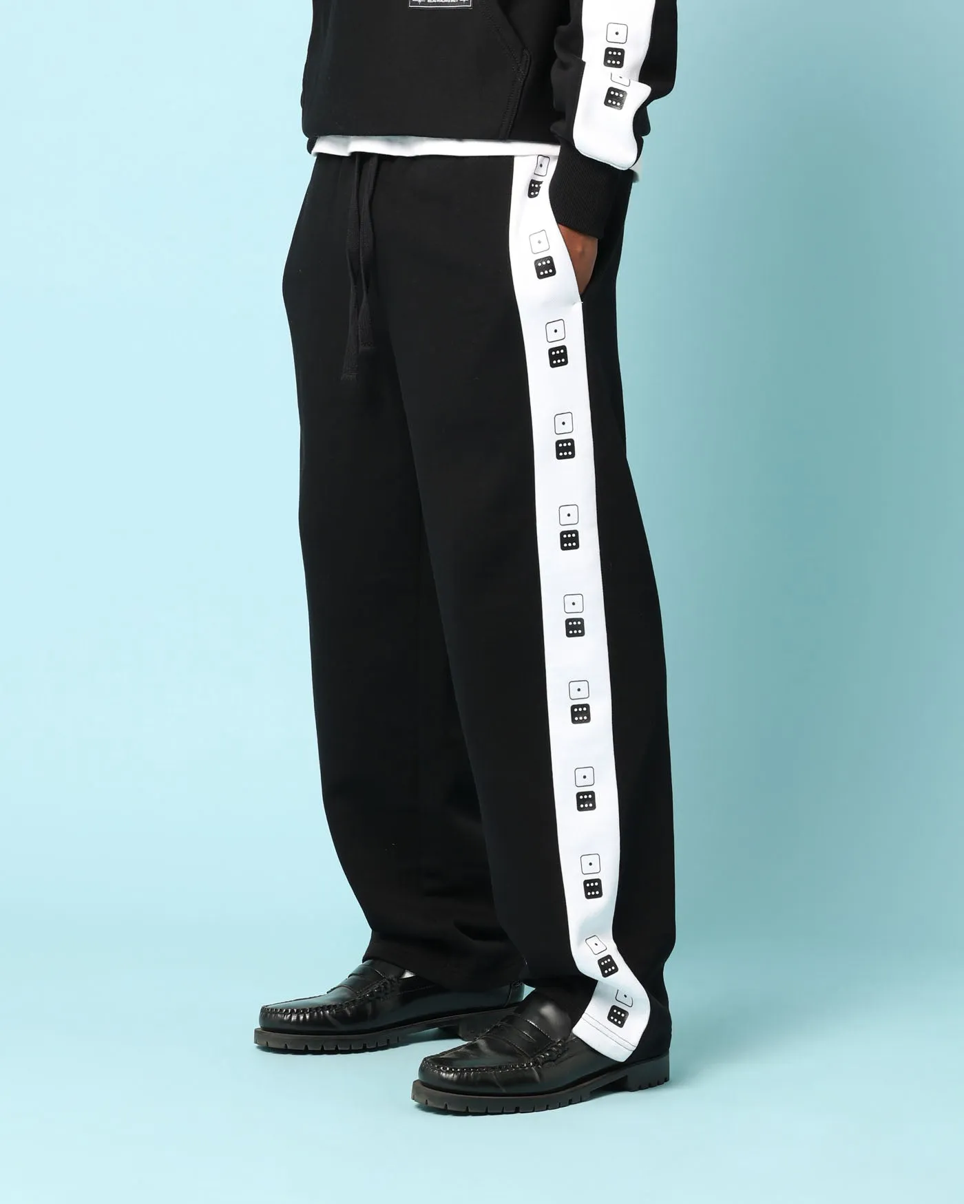 Carré High Roller Sweatpants Black sold by Culture Kings