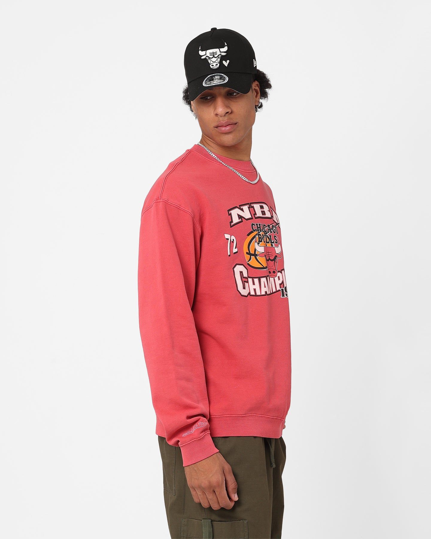 Mitchell & Ness Chicago Bulls 1996 Champions Crewneck Faded Red sold by Culture Kings product image thumbnail 5