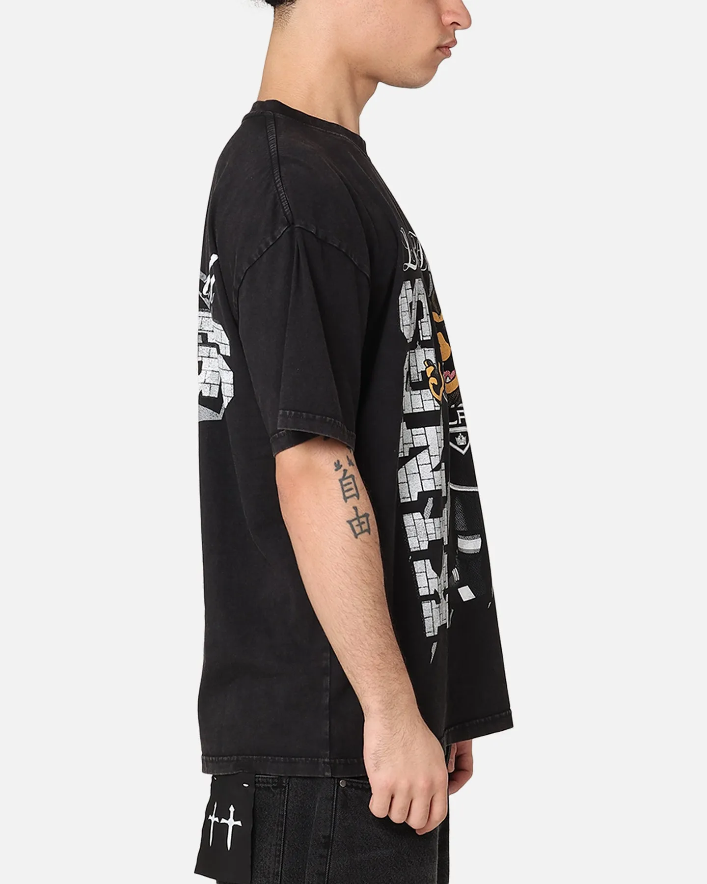 Culture Kings Los Angeles Kings Heavy T-Shirt Black Acidwash sold by Culture Kings product image thumbnail 5