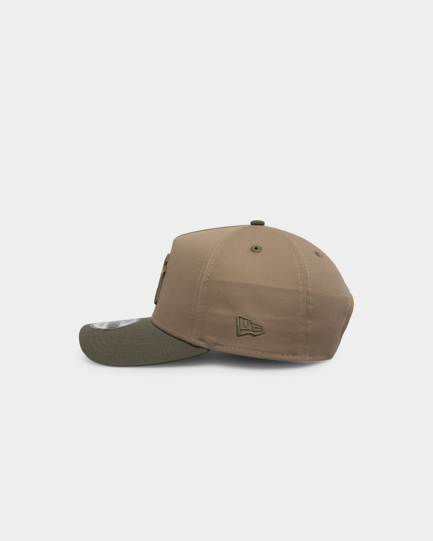 New Era New York Yankees Q223 9FORTY A-Frame Surplus Snapback Beige/Khaki sold by Culture Kings product image thumbnail 4