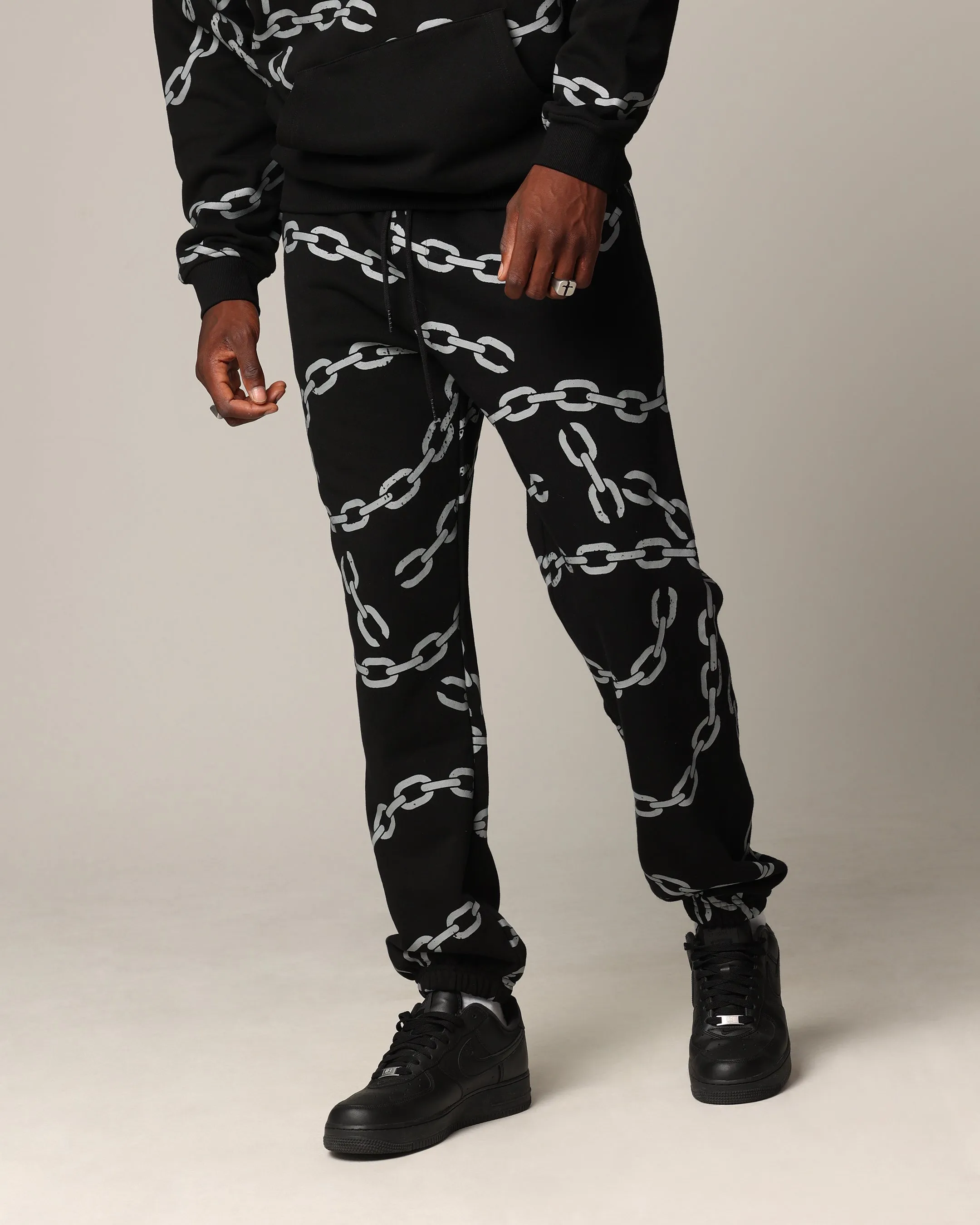 Saint Morta Chain Sweatpants Black/Black sold by Culture Kings