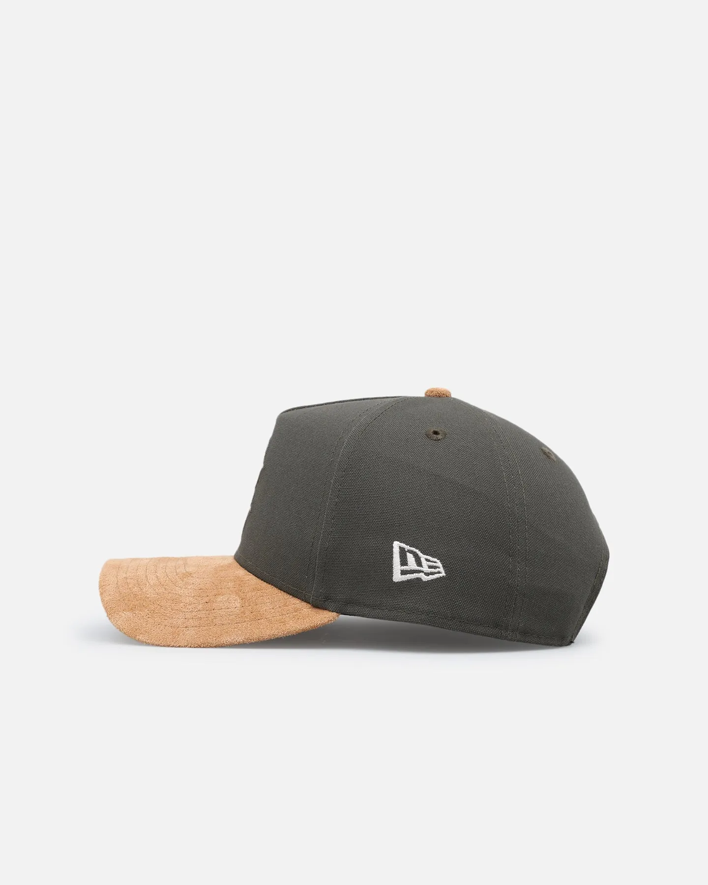New Era Boston Red Sox 'Moss Canvas Wheat' 9FORTY A-Frame Snapback Moss Canvas/Ivory sold by Culture Kings product image thumbnail 5