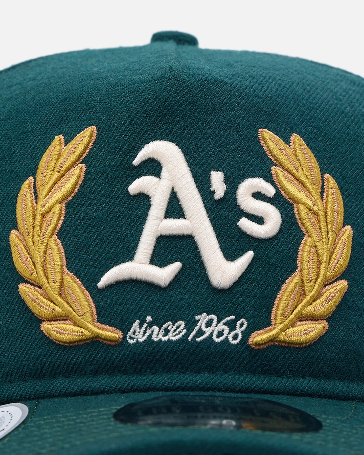 New Era Oakland Athletics 'Heritage Golf' Pre-Curved Golfer Snapback Cilantro Green sold by Culture Kings product image thumbnail 5