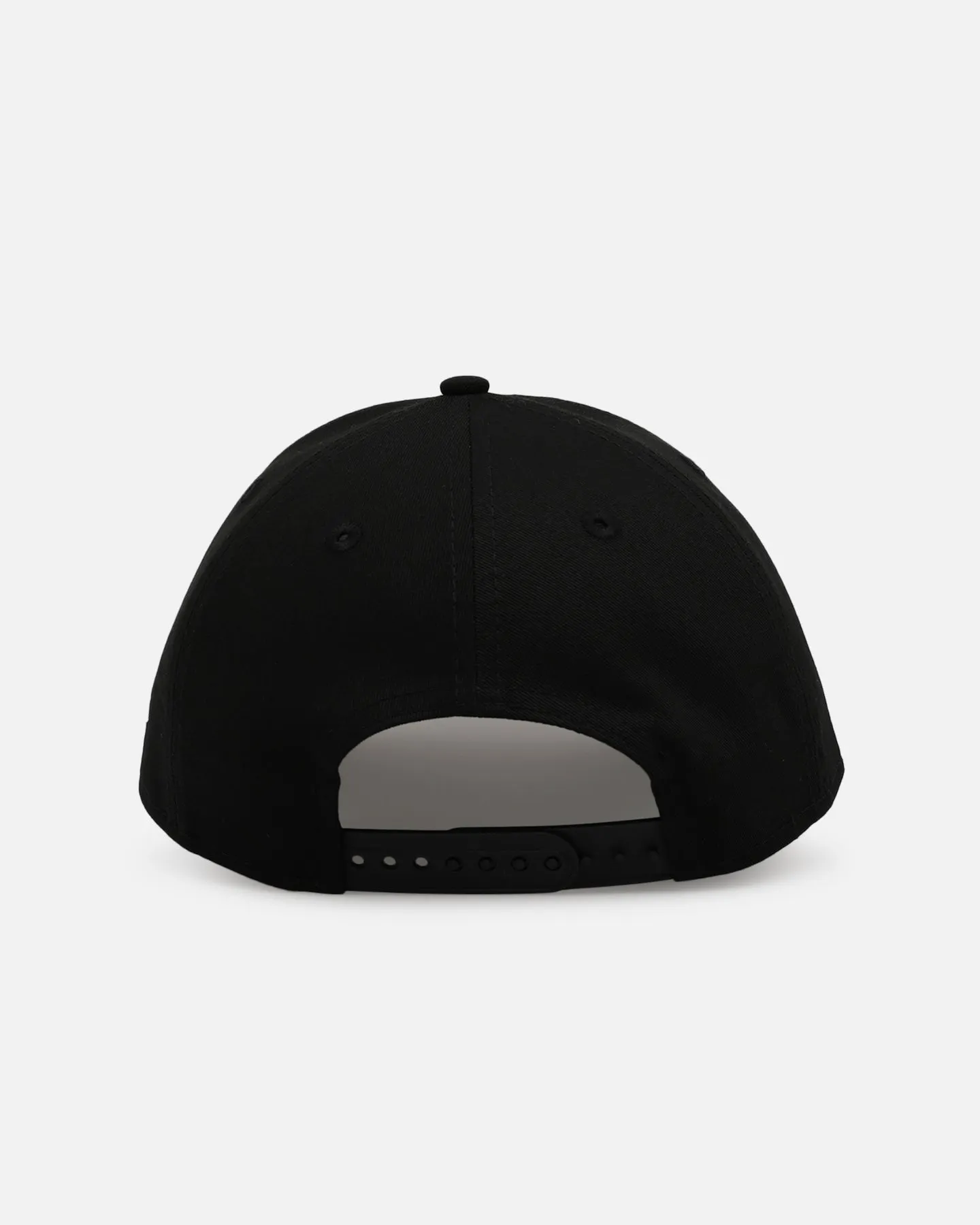 New Era Atlanta Braves 'Ornate Rose' 9FORTY A-Frame Snapback Black/White sold by Culture Kings product image thumbnail 2