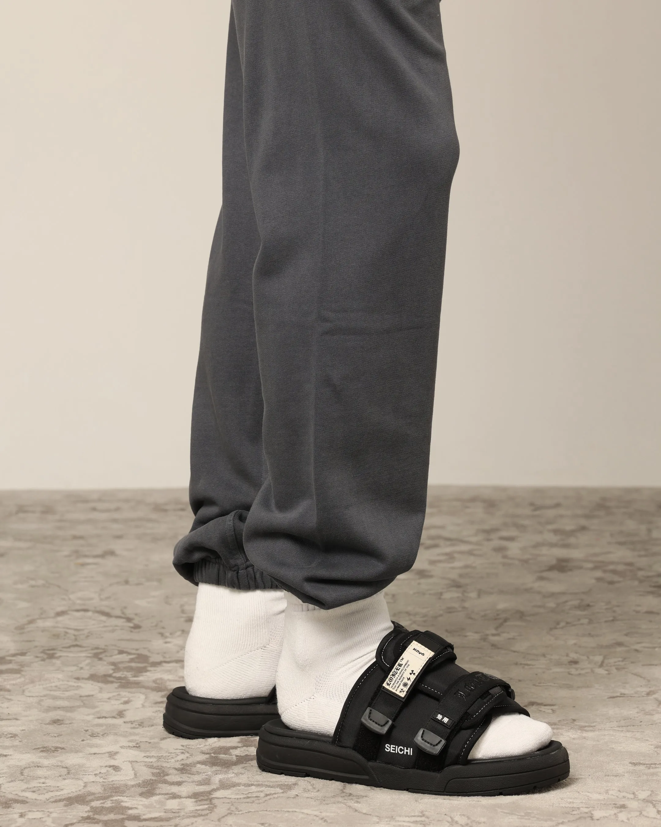 Carré Blanc Sweatpants Vintage Grey sold by Culture Kings product image thumbnail 3