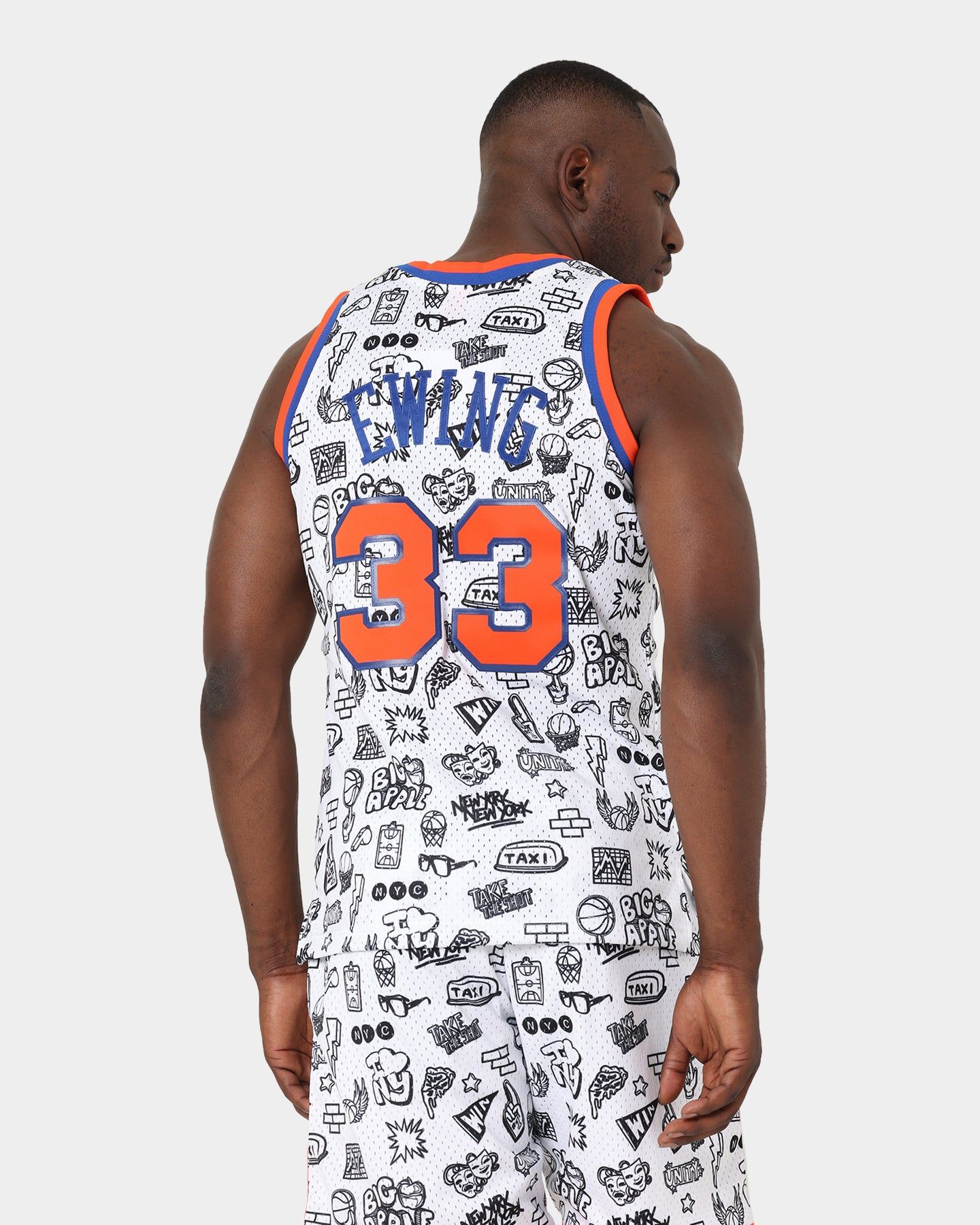 Mitchell & Ness 1991 New York Knicks Patrick Ewing #33 Doodle Swingman Jersey Black/White sold by Culture Kings product image thumbnail 2