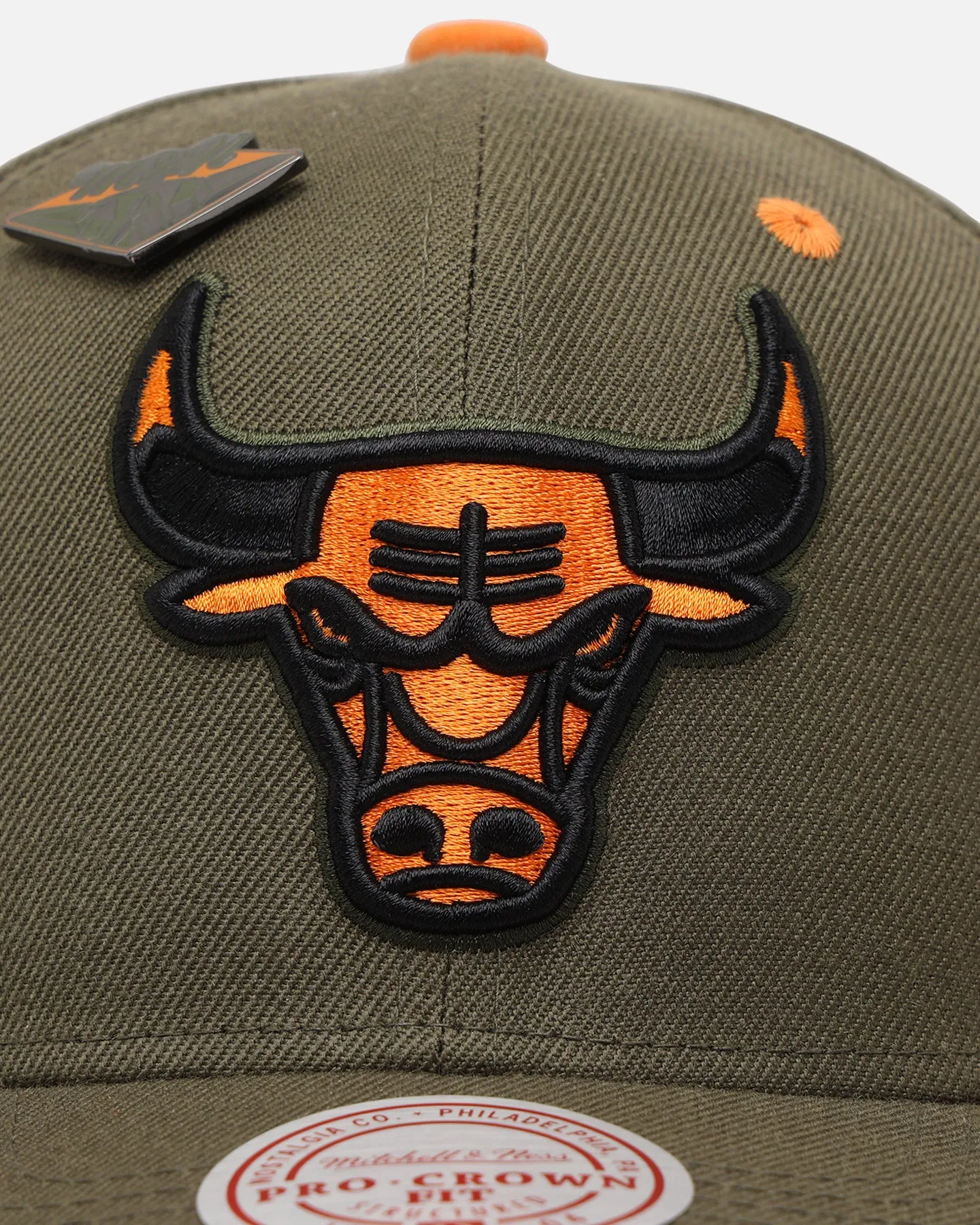 Mitchell & Ness Chicago Bulls 'Harmony of Hues' Pro Crown Snapback Olive/Orange sold by Culture Kings product image thumbnail 5