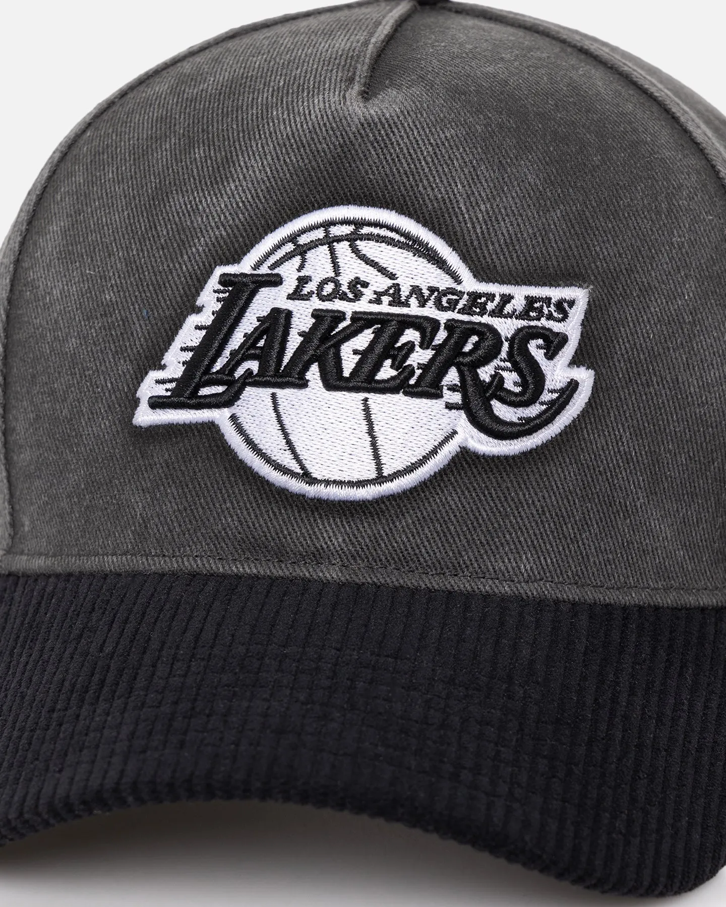 47 Brand Los Angeles Lakers 'Apollo Corduroy' Offside DT Snapback Black sold by Culture Kings product image thumbnail 2