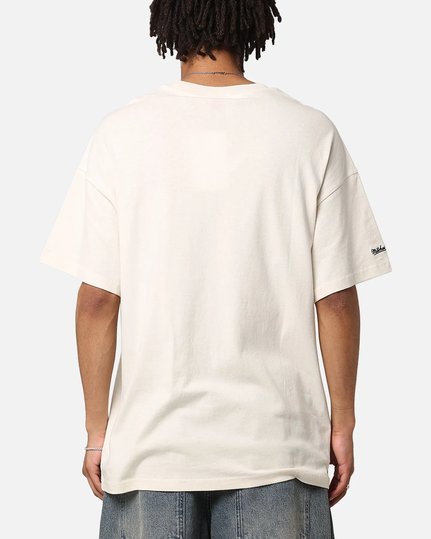 Mitchell & Ness Chicago Bulls Rebound T-Shirt Unbleached sold by Culture Kings product image thumbnail 3