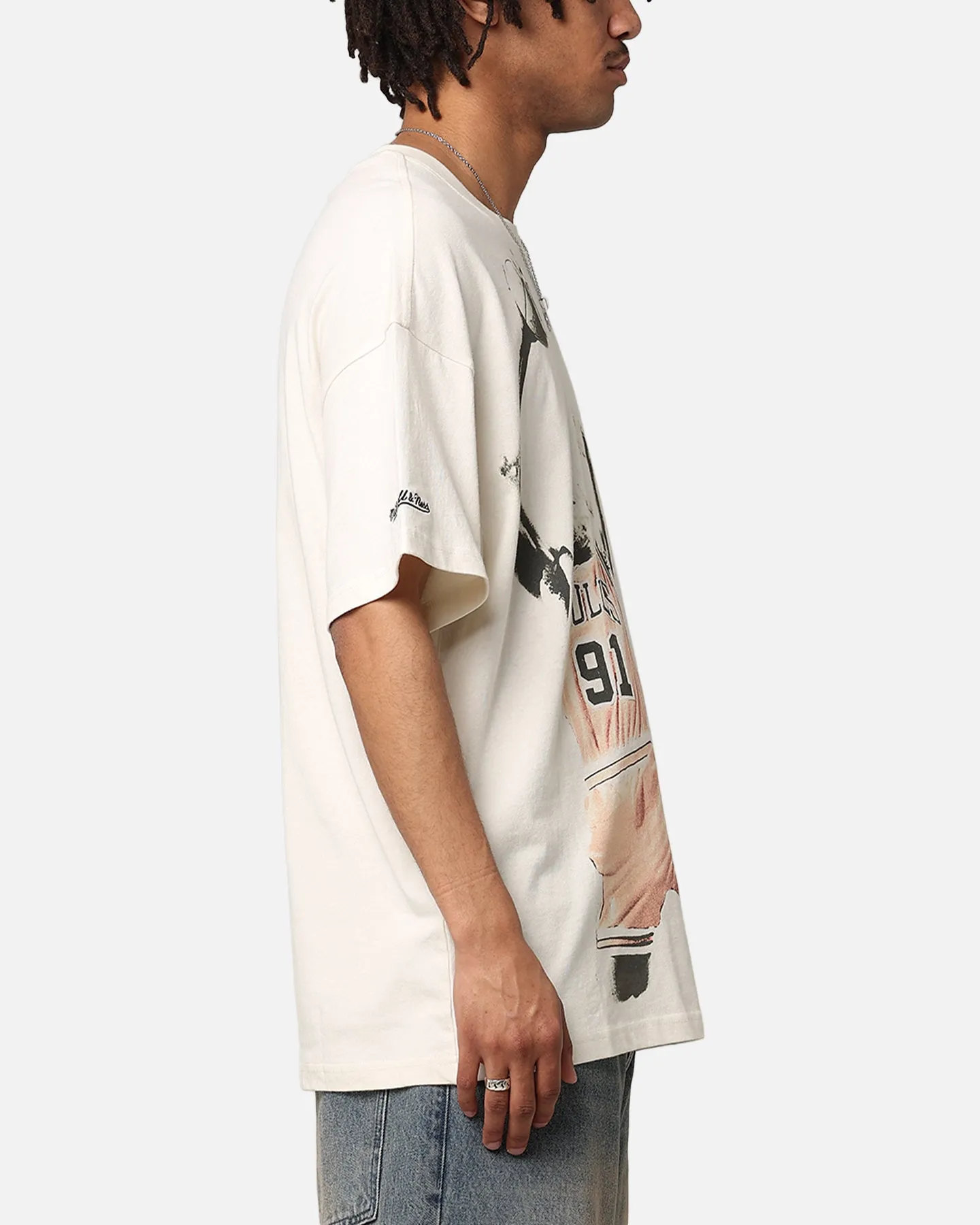 Mitchell & Ness Chicago Bulls Rebound T-Shirt Unbleached sold by Culture Kings product image thumbnail 4