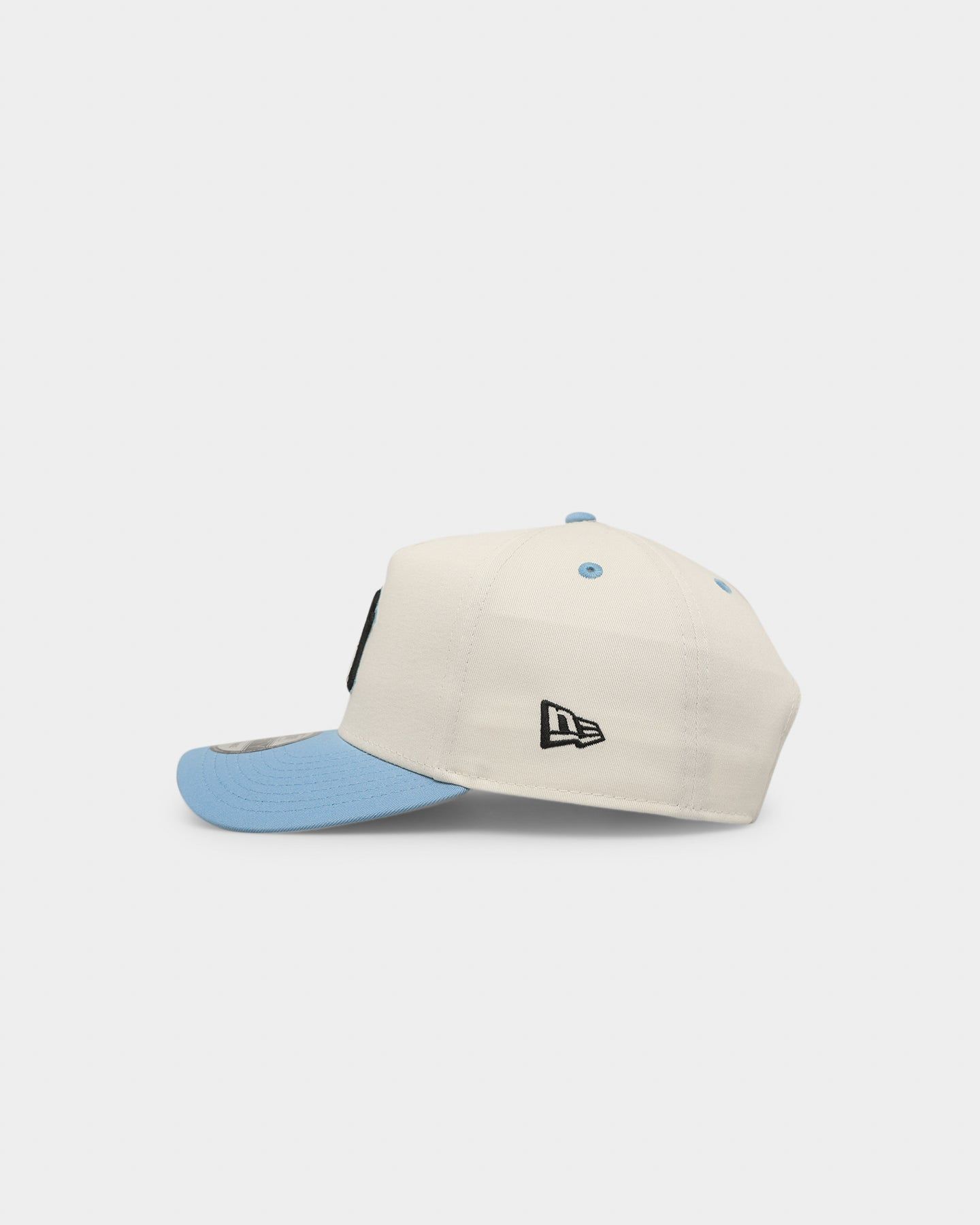 New Era New York Yankees 'Chrome University Blue' 9FORTY A-Frame Snapback Chrome White sold by Culture Kings product image thumbnail 4