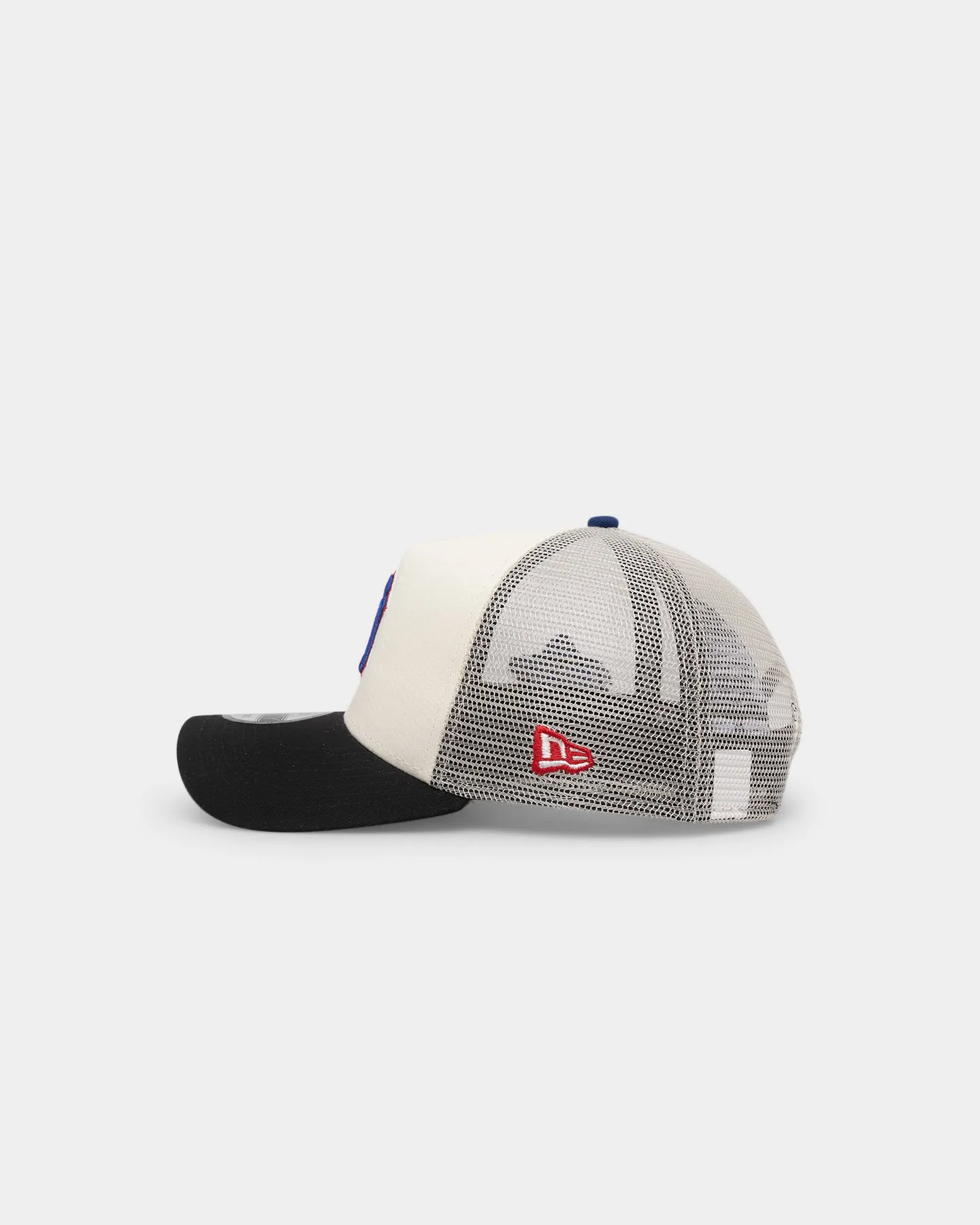New Era New York Yankees 'Retro Mosaic' 9FORTY A-Frame Trucker Snapback White/Black sold by Culture Kings product image thumbnail 4