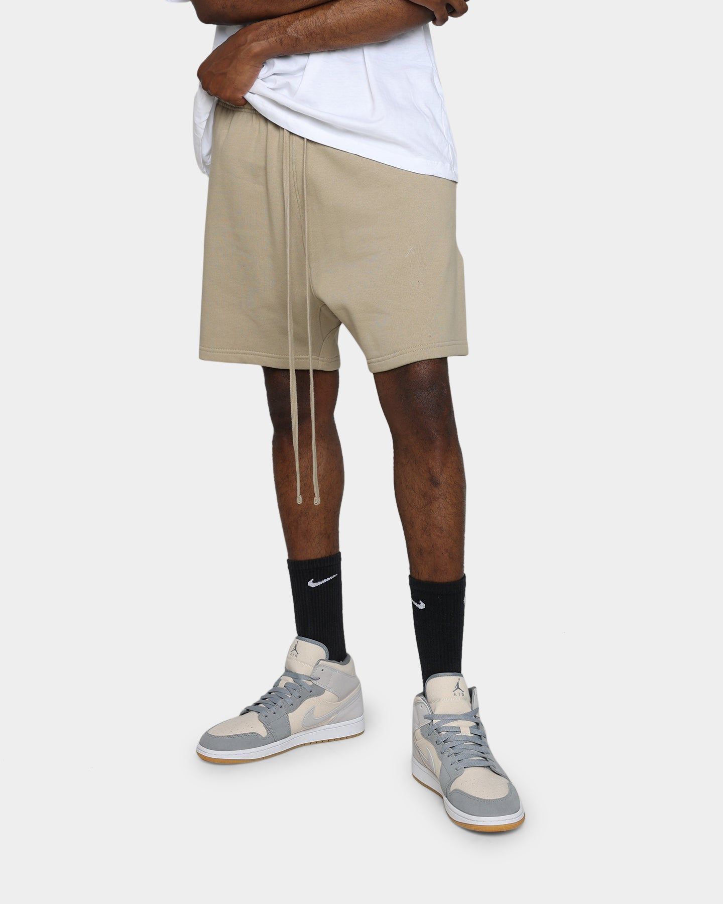 MNML Every Day Sweatshorts Earth sold by Culture Kings