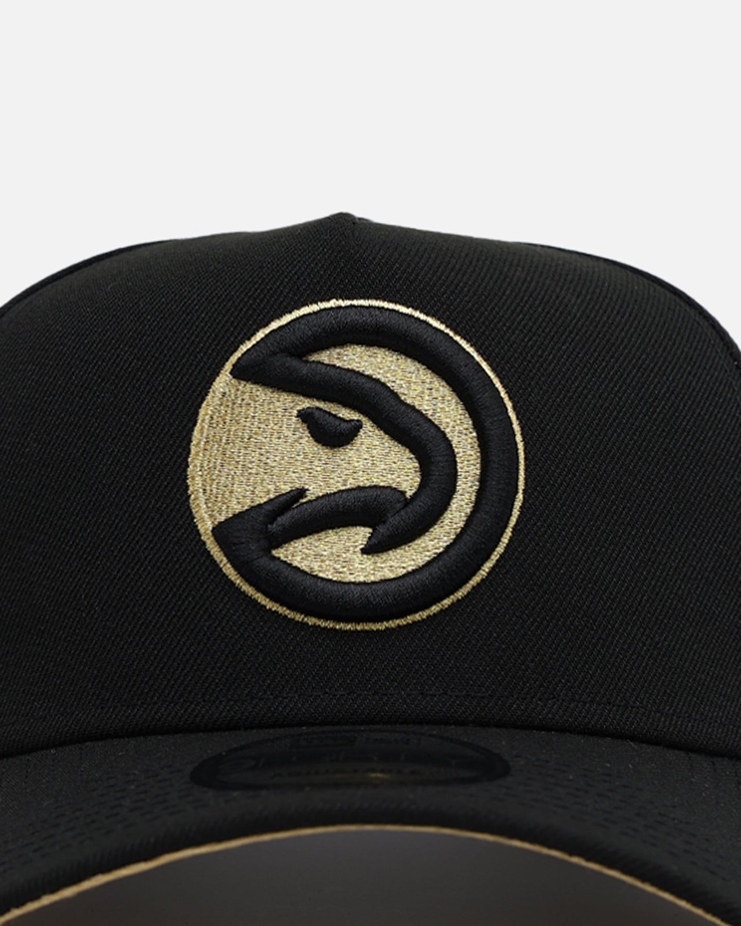 New Era Atlanta Hawks 'NBA Gold Links' 9FORTY A-Frame Snapback Black/Gold sold by Culture Kings product image thumbnail 5